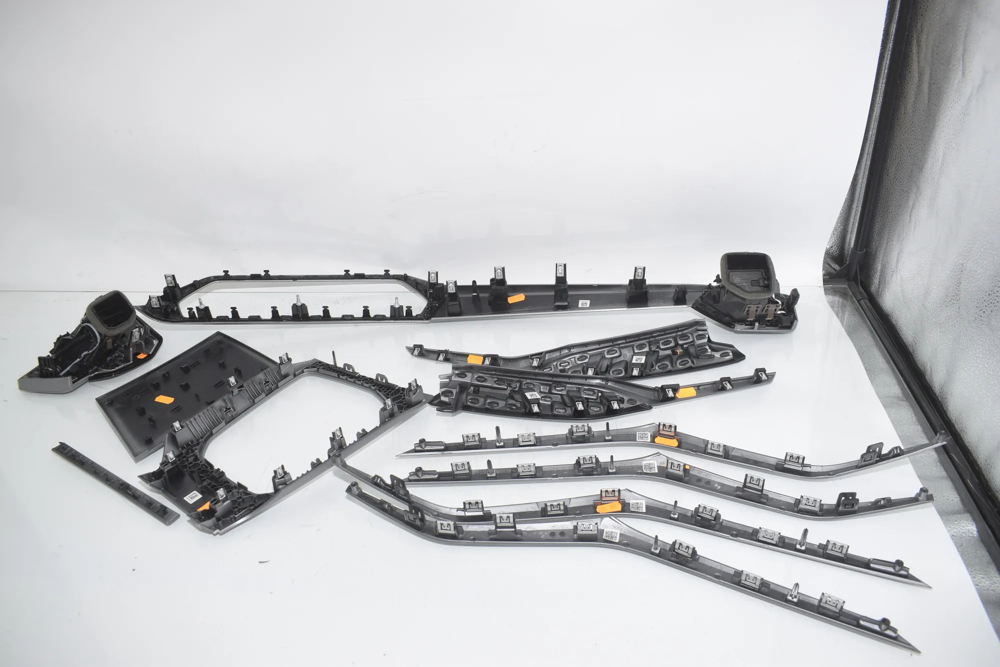 Interior Trim Strips Kit – OEM 6806780 · BMW 3 Touring (G21) (2019 - -) 318 d 2021 – 4