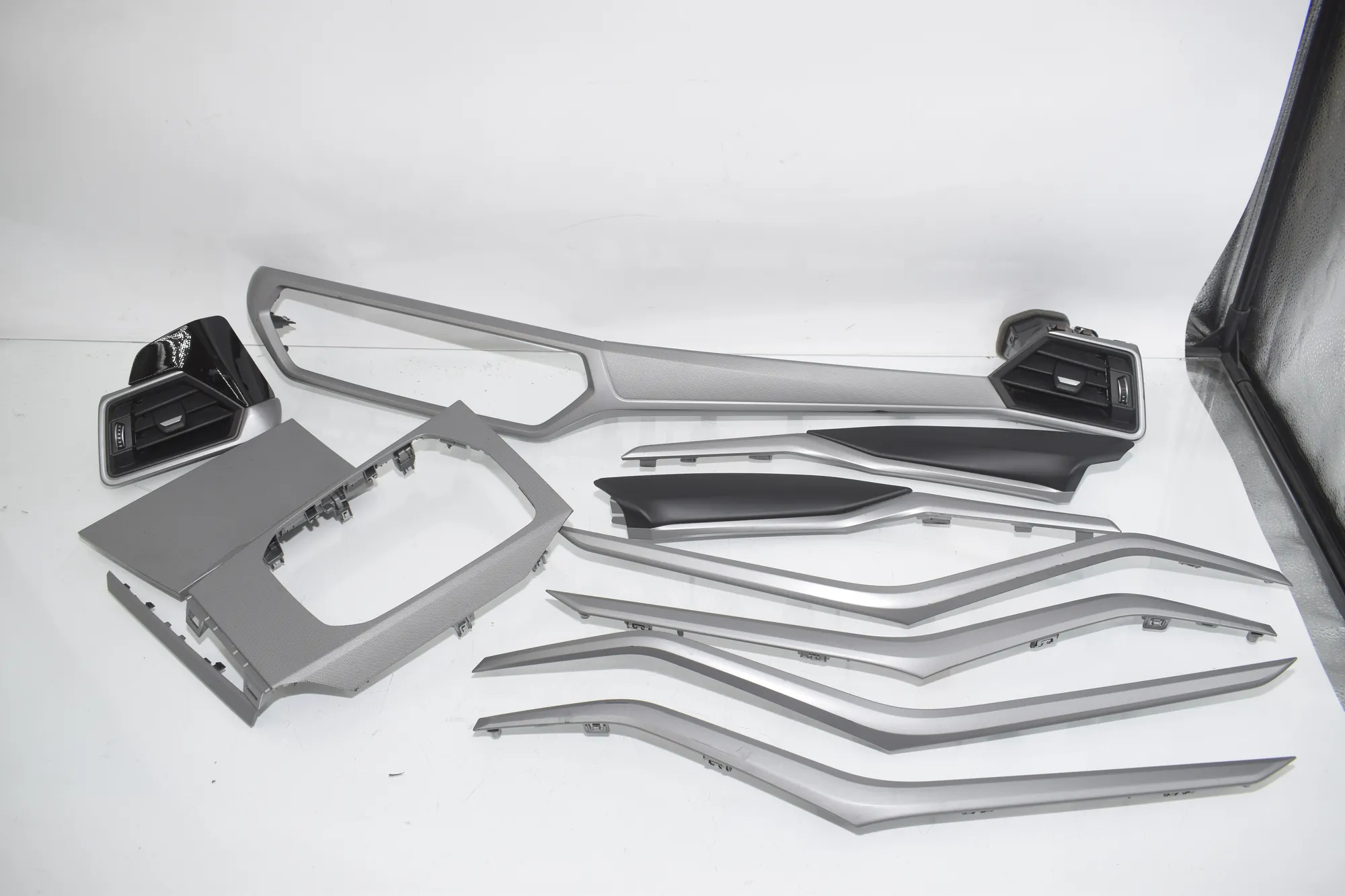 Interior Trim Strips Kit – OEM 6806780 · BMW 3 Touring (G21) (2019 - -) 318 d 2021 – 2