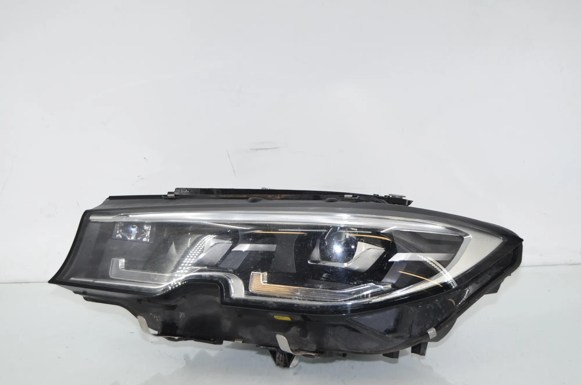 Front Left Headlight – OEM 5A1DB45 · BMW 3 Touring (G21) (2019 - -) 318 d 2021