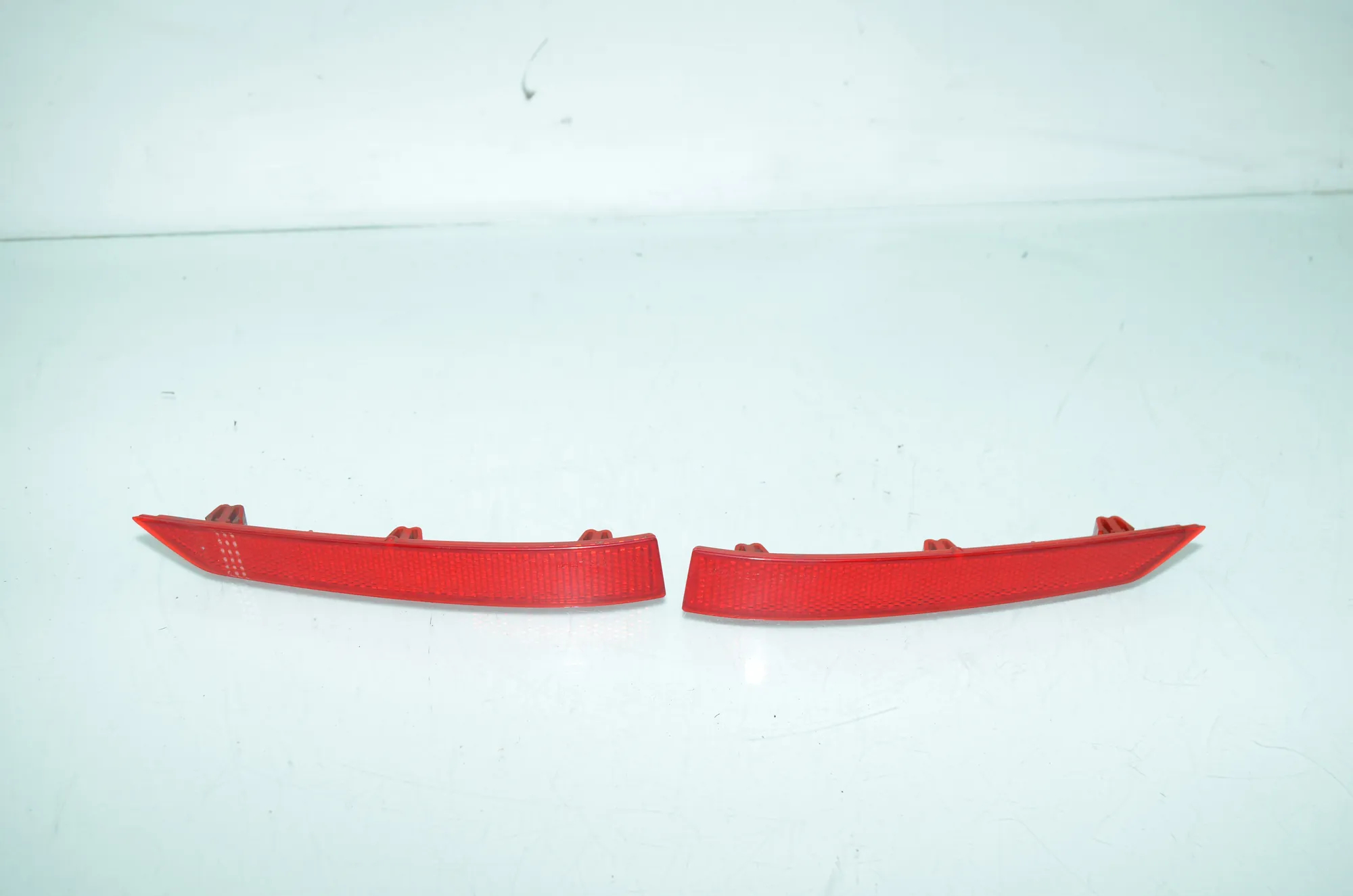 Rear Right Bumper Reflector – OEM 7420448 · BMW 3 Touring (G21) (2019 - -) 318 d 2021