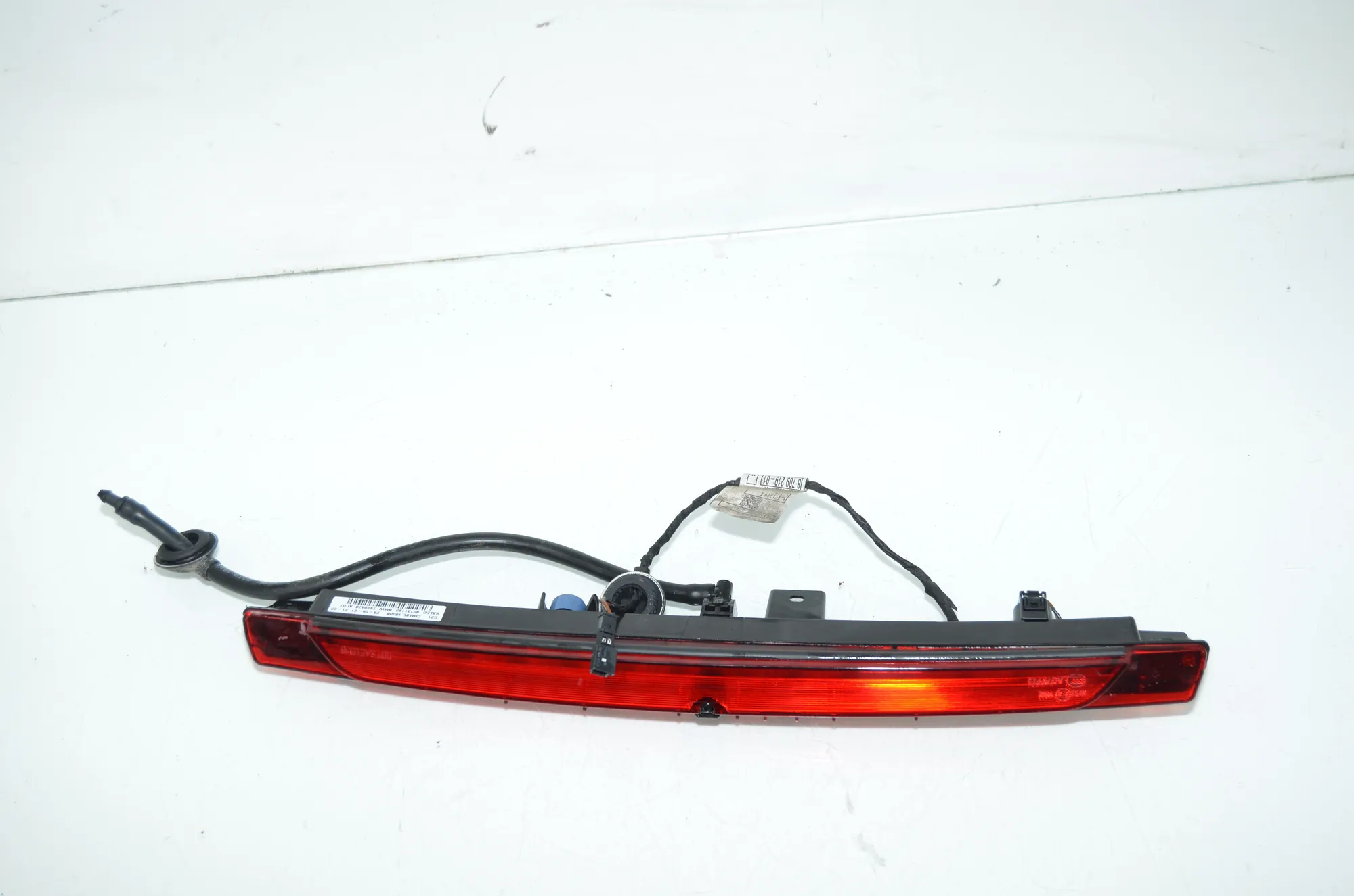 Rear Third Brake Stop Light – OEM 7420478 · BMW 3 Touring (G21) (2019 - -) 318 d 2021 – 2