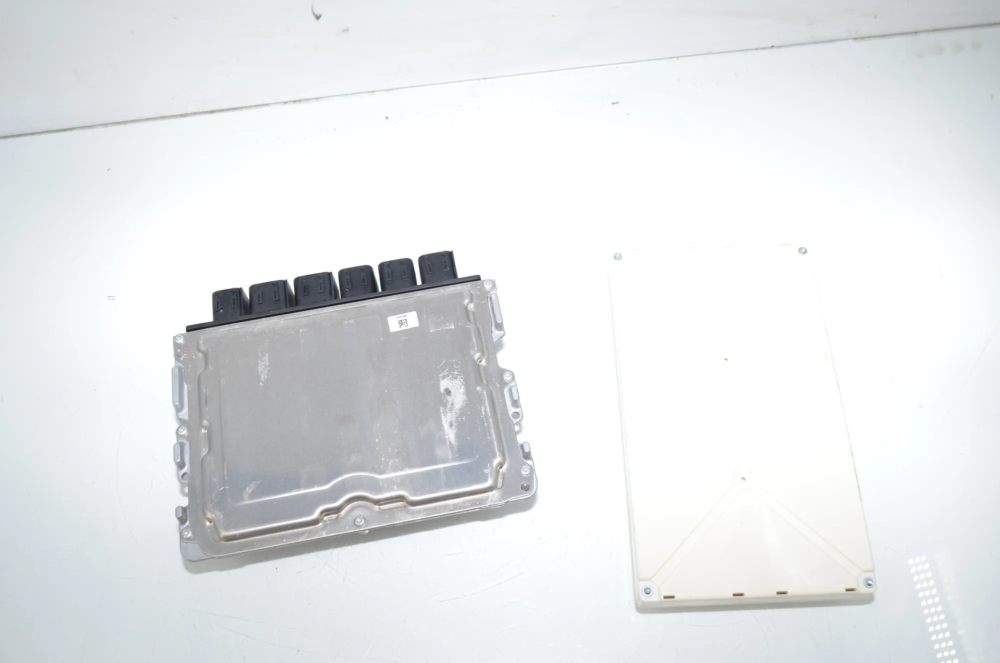 Engine Ignition ECU Set – OEM 7827050 · BMW 3 Touring (G21) (2019 - -) 318 d 2021 – 6