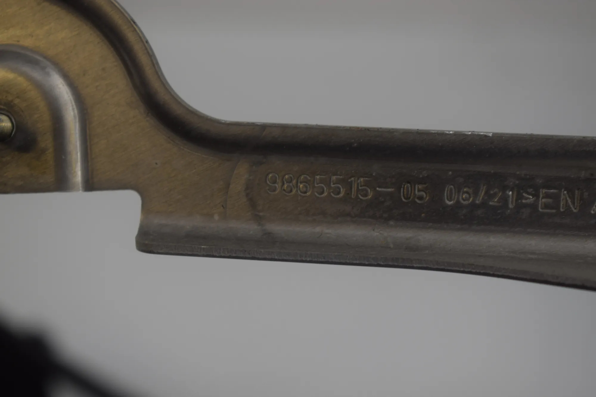 Bracket – OEM 9865515 · BMW 3 Touring (G21) (2019 - -) 318 d 2021 – 4