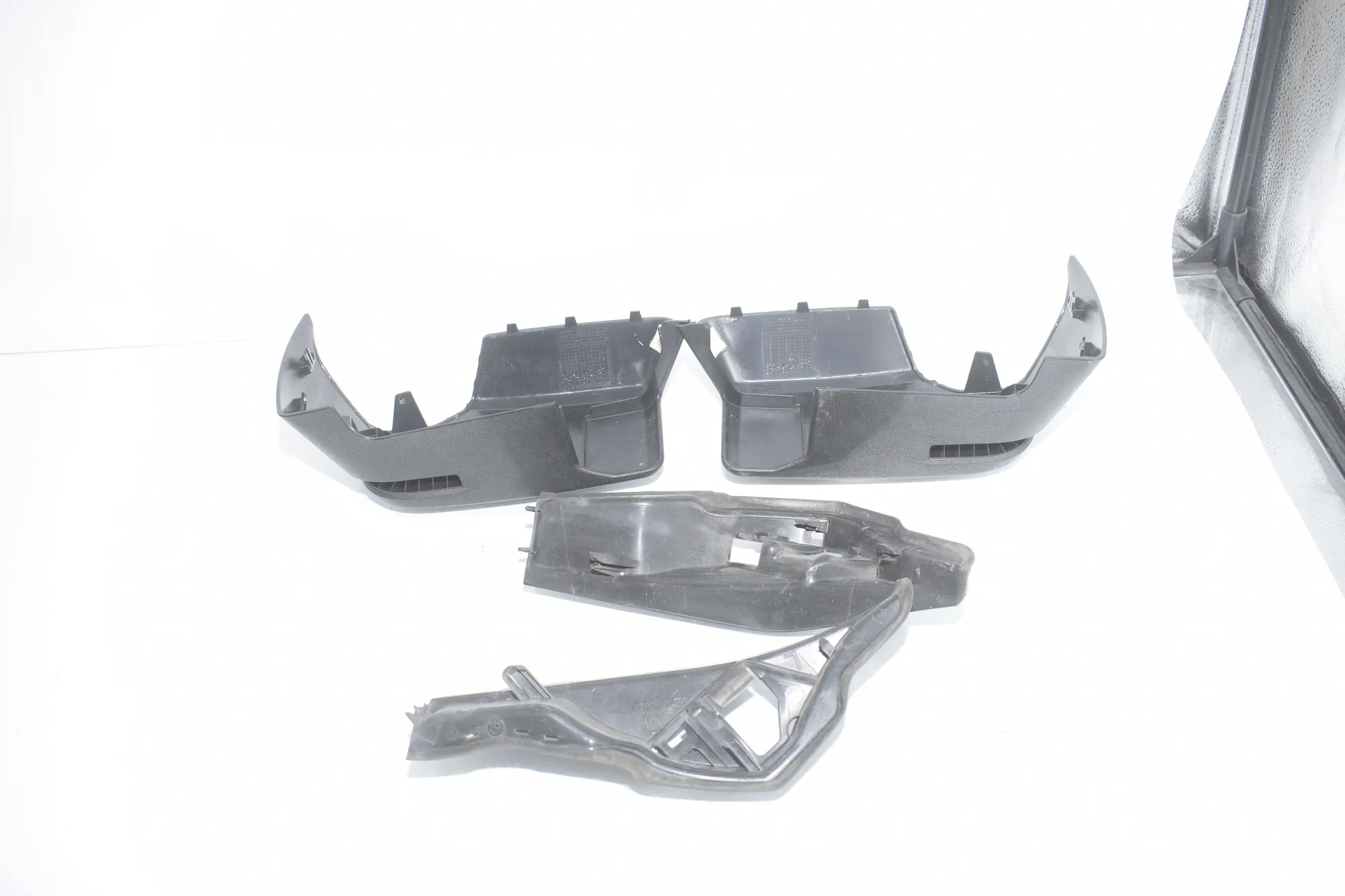 Other Trim Parts – OEM 6996019 · BMW 3 Touring (G21) (2019 - -) 318 d 2021 – 3
