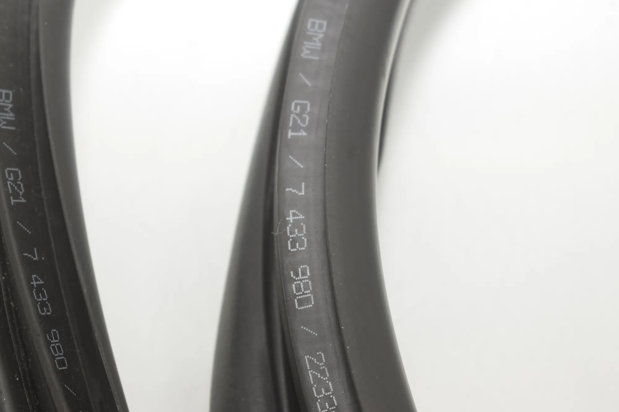 Rear Right Door Seal Rubber – OEM 7433980 · BMW 3 Touring (G21) (2019 - -) 318 d 2021 – 4