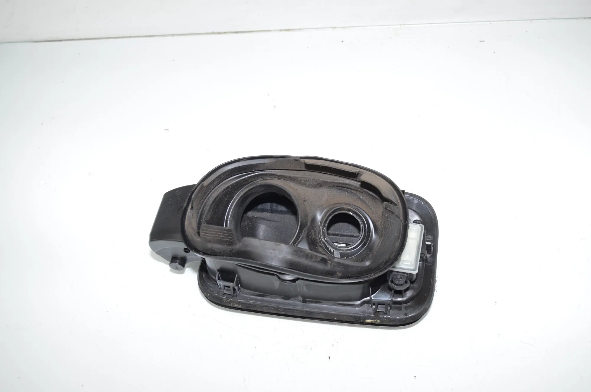 Fuel Tank Flap Cap – OEM 7433410 · BMW 3 Touring (G21) (2019 - -) 318 d 2021 – 3