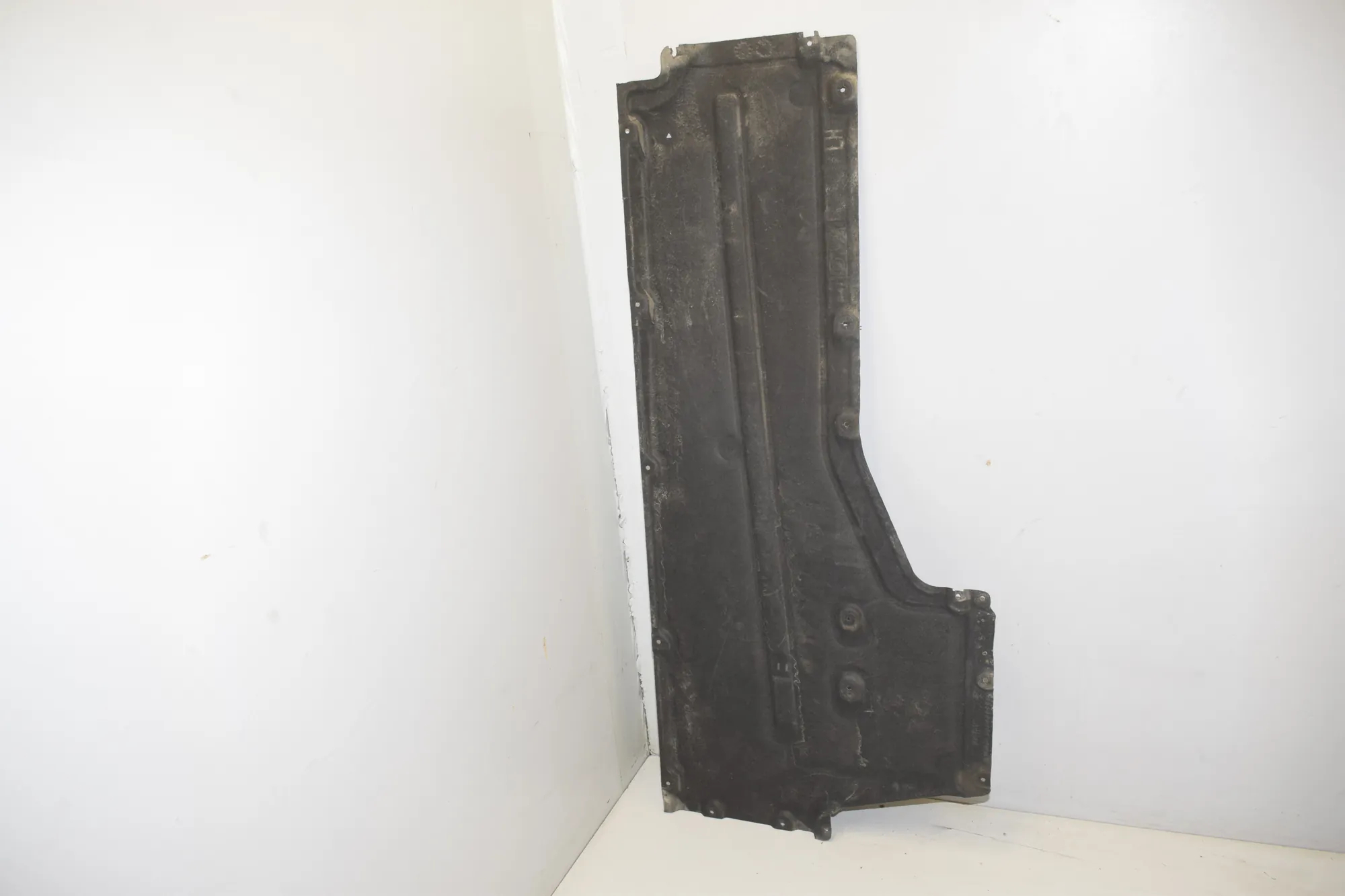 Left Side Underbody Cover – OEM 7207267 · BMW 5 (F10) 530 d 2016 – 3