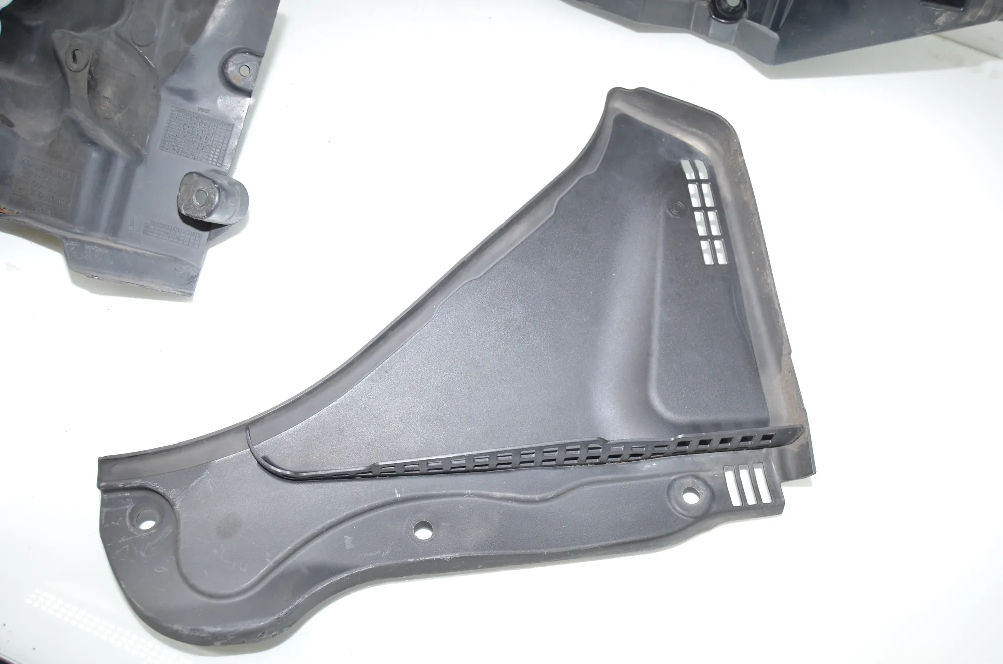 Other Body Parts – OEM 7184768 · BMW 5 (F10) 530 d 2016 – 5
