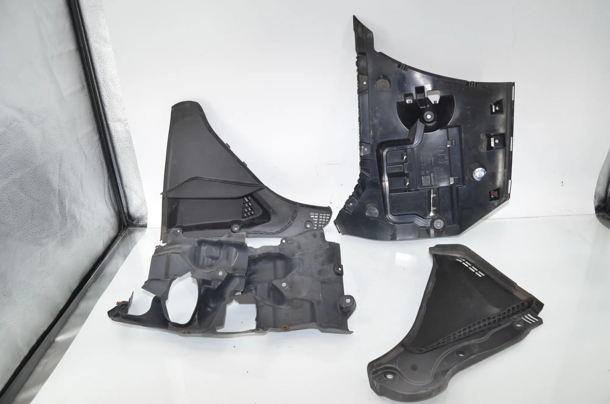 Other Body Parts – OEM 7184768 · BMW 5 (F10) 530 d 2016