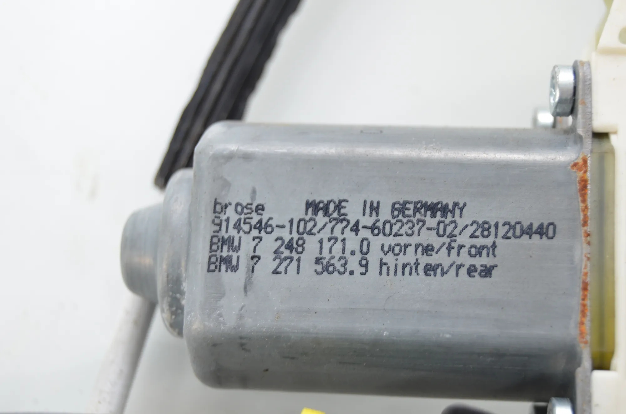 Front Right Door Window Regulator – OEM 7182131 · BMW 5 Touring (F11) 530 d 2011 – 6