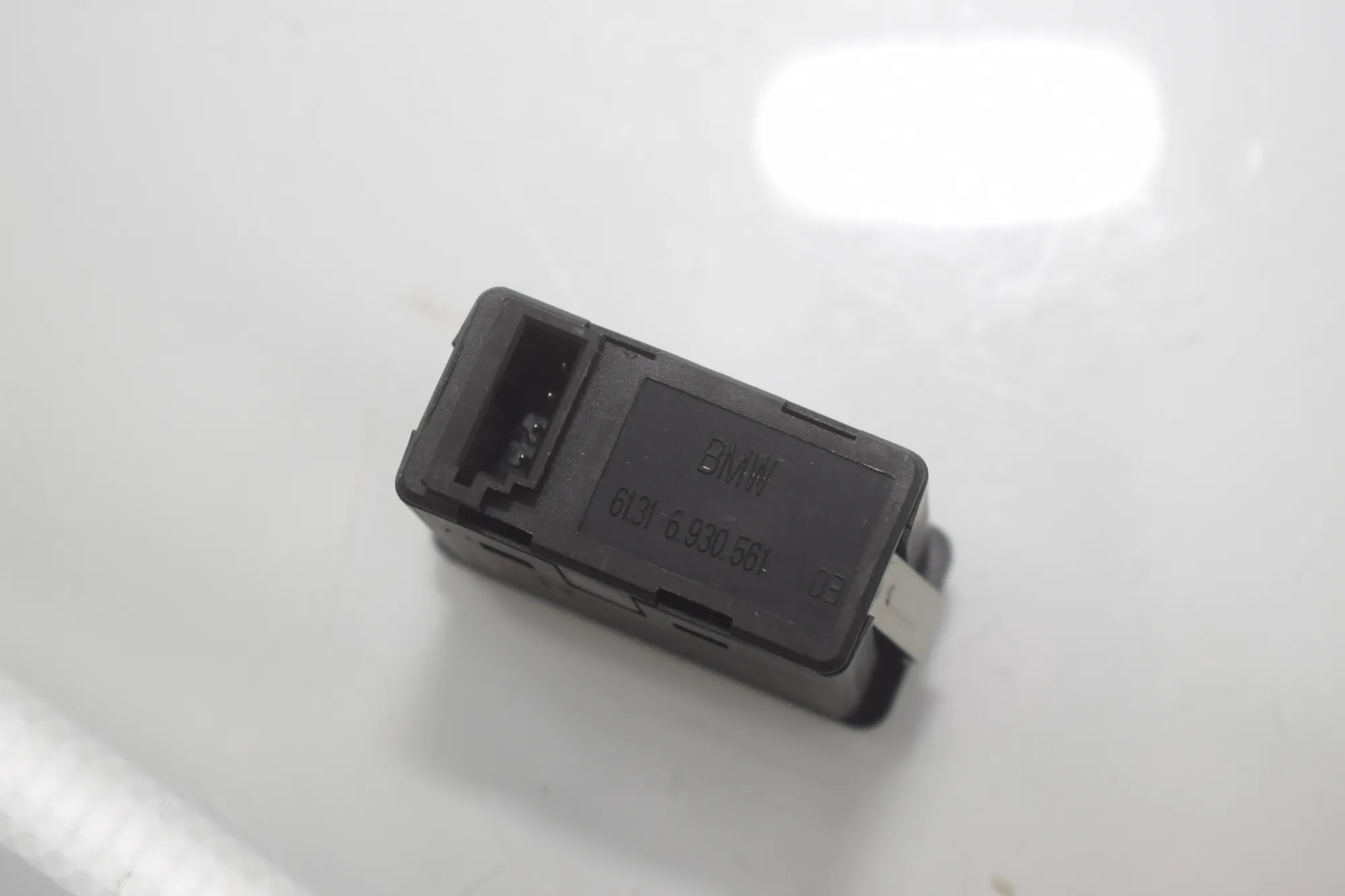 Switches – OEM 9217594 · BMW 5 Touring (F11) 530 d 2011 – 10