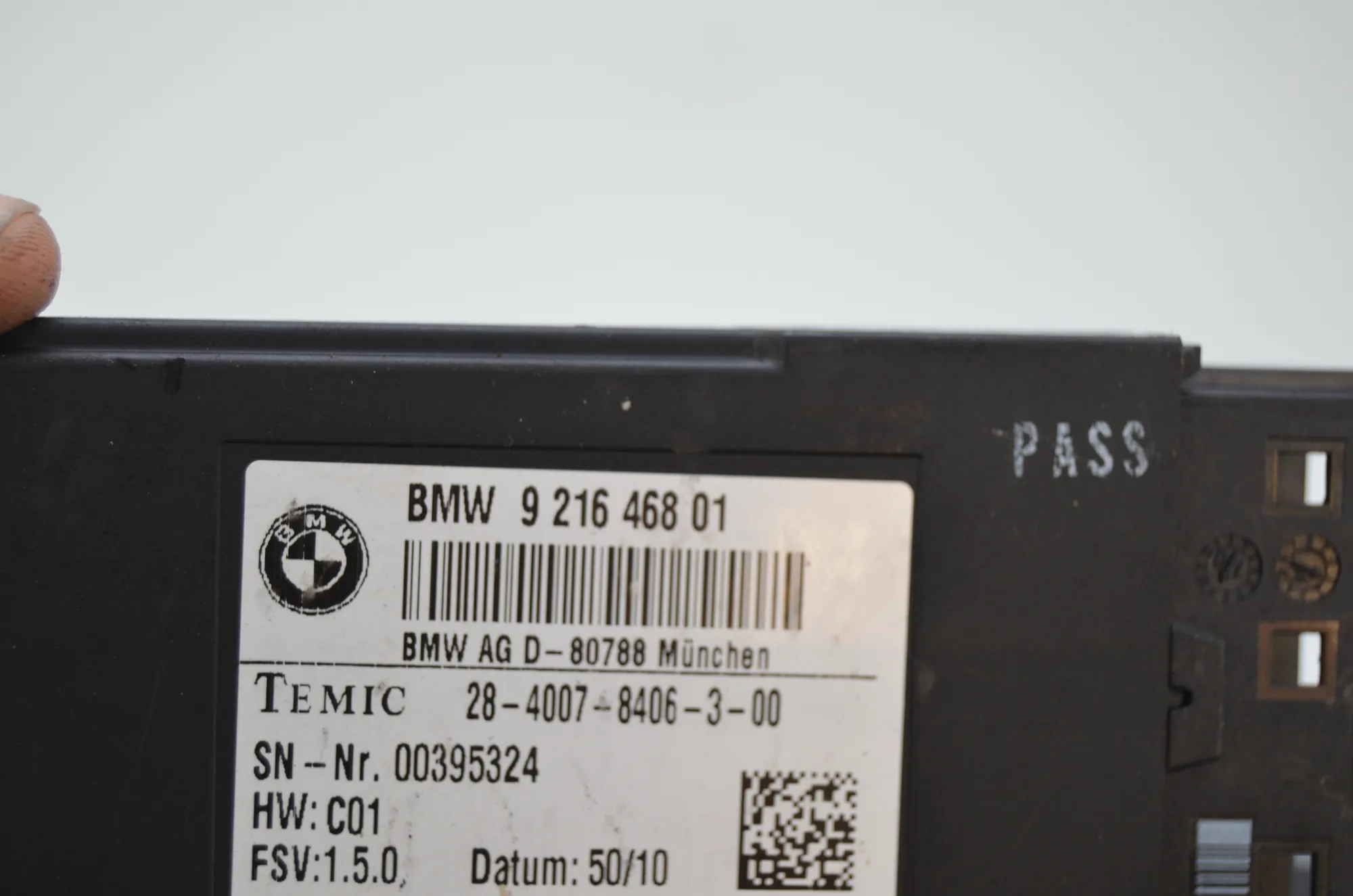 Other Control Units – OEM 9216468 · BMW 5 Touring (F11) 530 d 2011 – 8