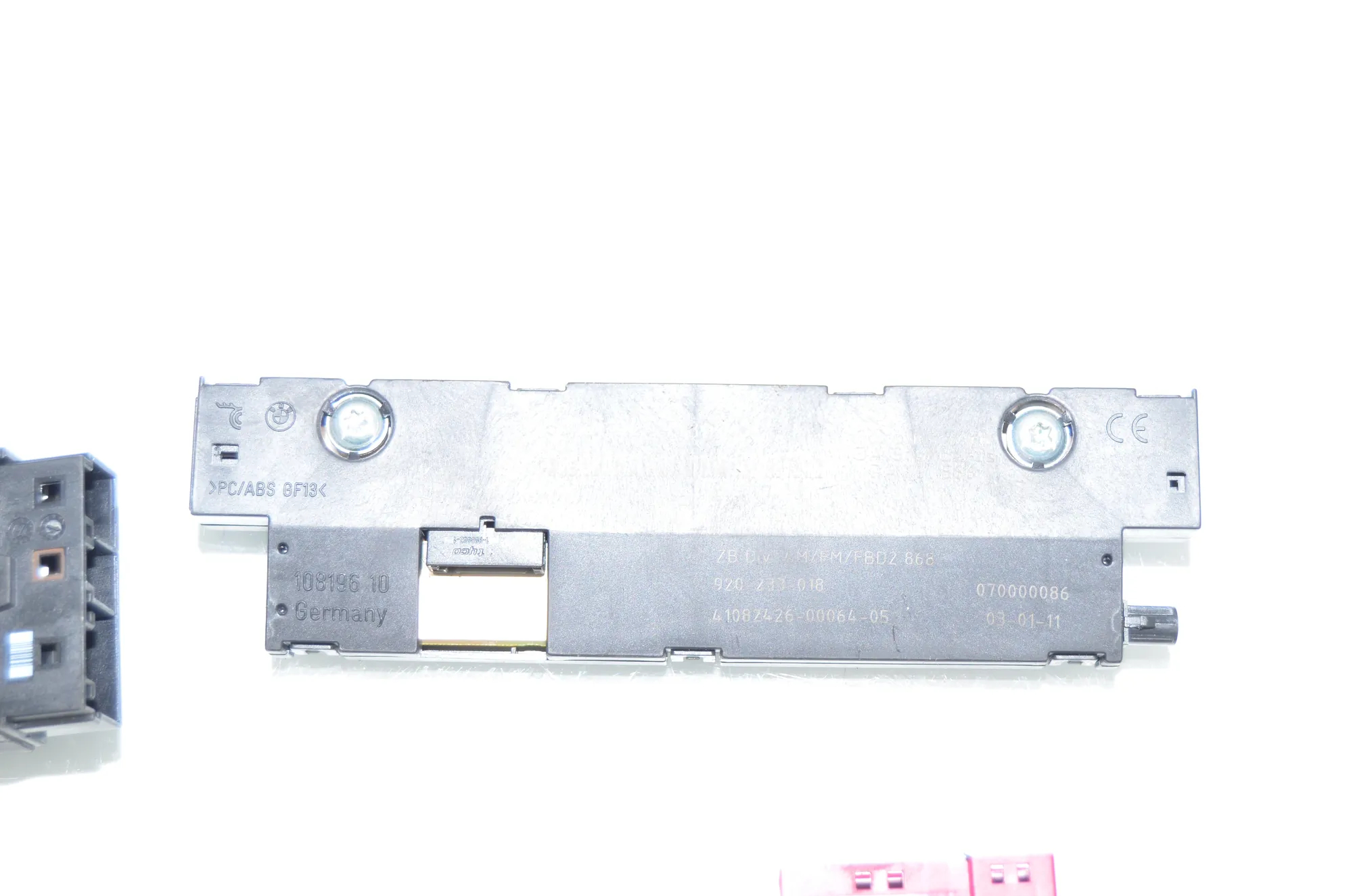 Other Control Units – OEM 9216468 · BMW 5 Touring (F11) 530 d 2011 – 3