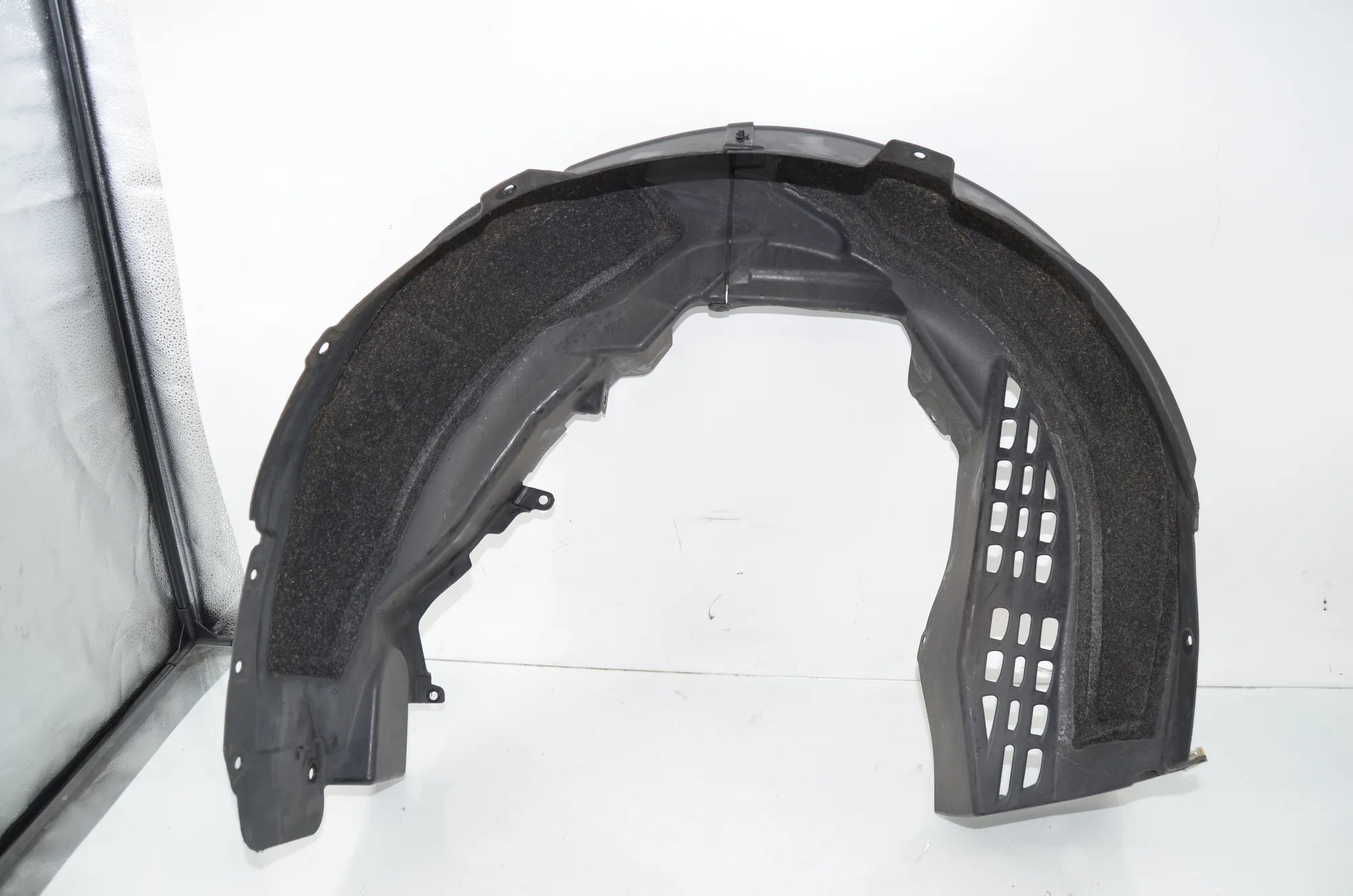Rear Left Arch Liner – OEM 7394079 · BMW i3 (I01) s Electric 2022