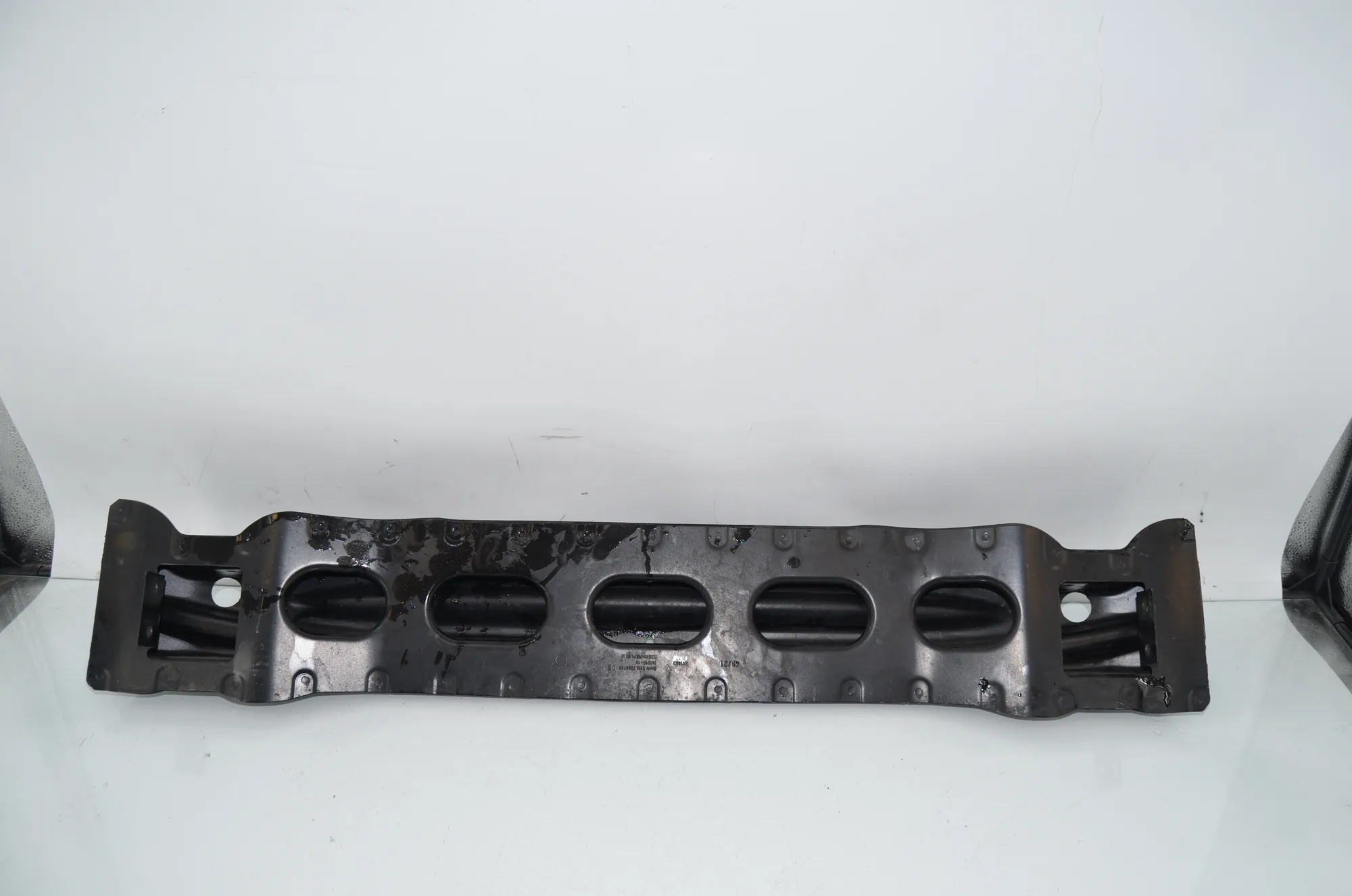 Rear Crash Reinforcement Bar – OEM 7296780 · BMW i3 (I01) s Electric 2022 – 3