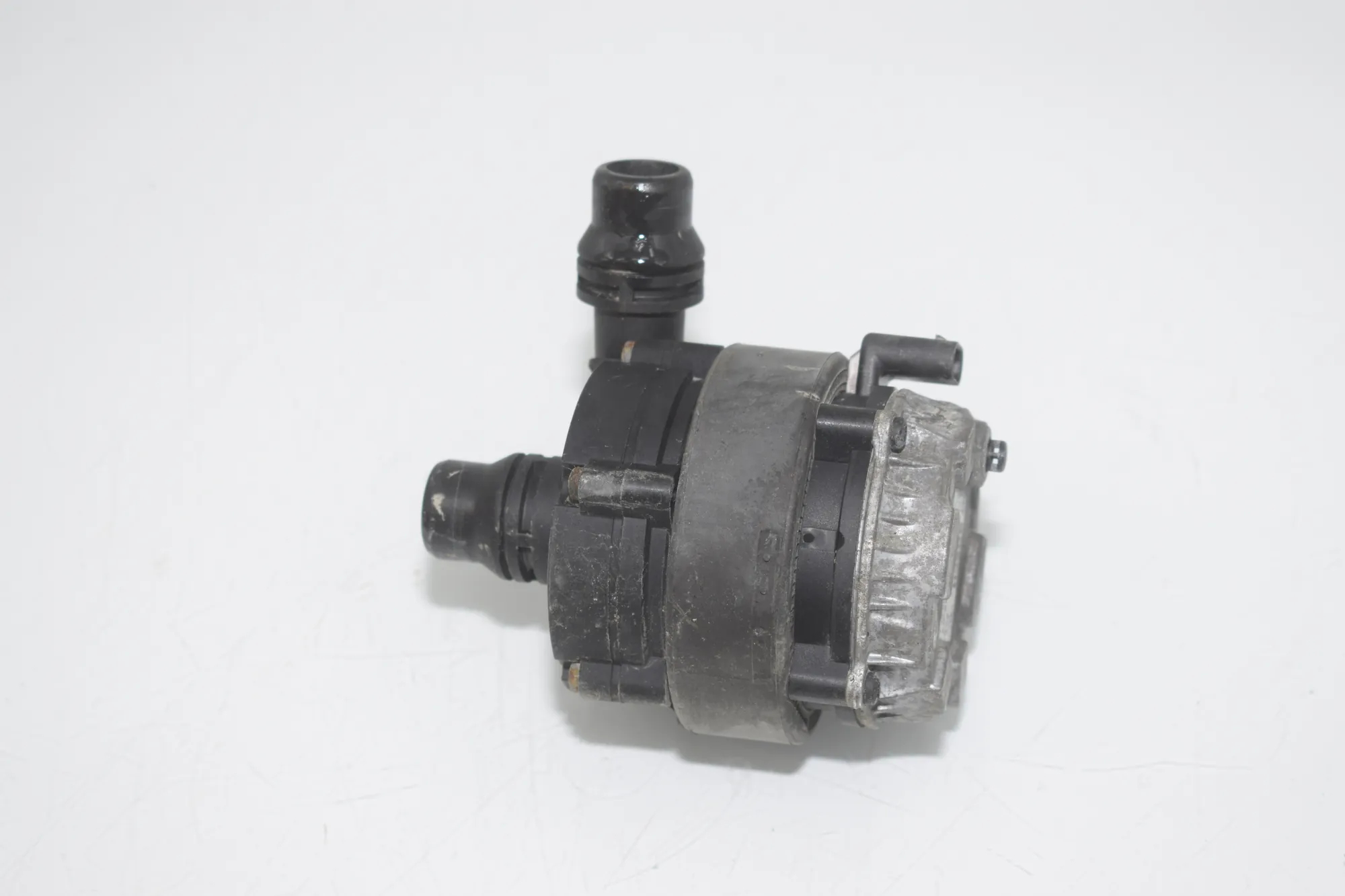 Auxiliary Water Pump – OEM 8600285 · BMW i3 (I01) Electric 2014 – 2