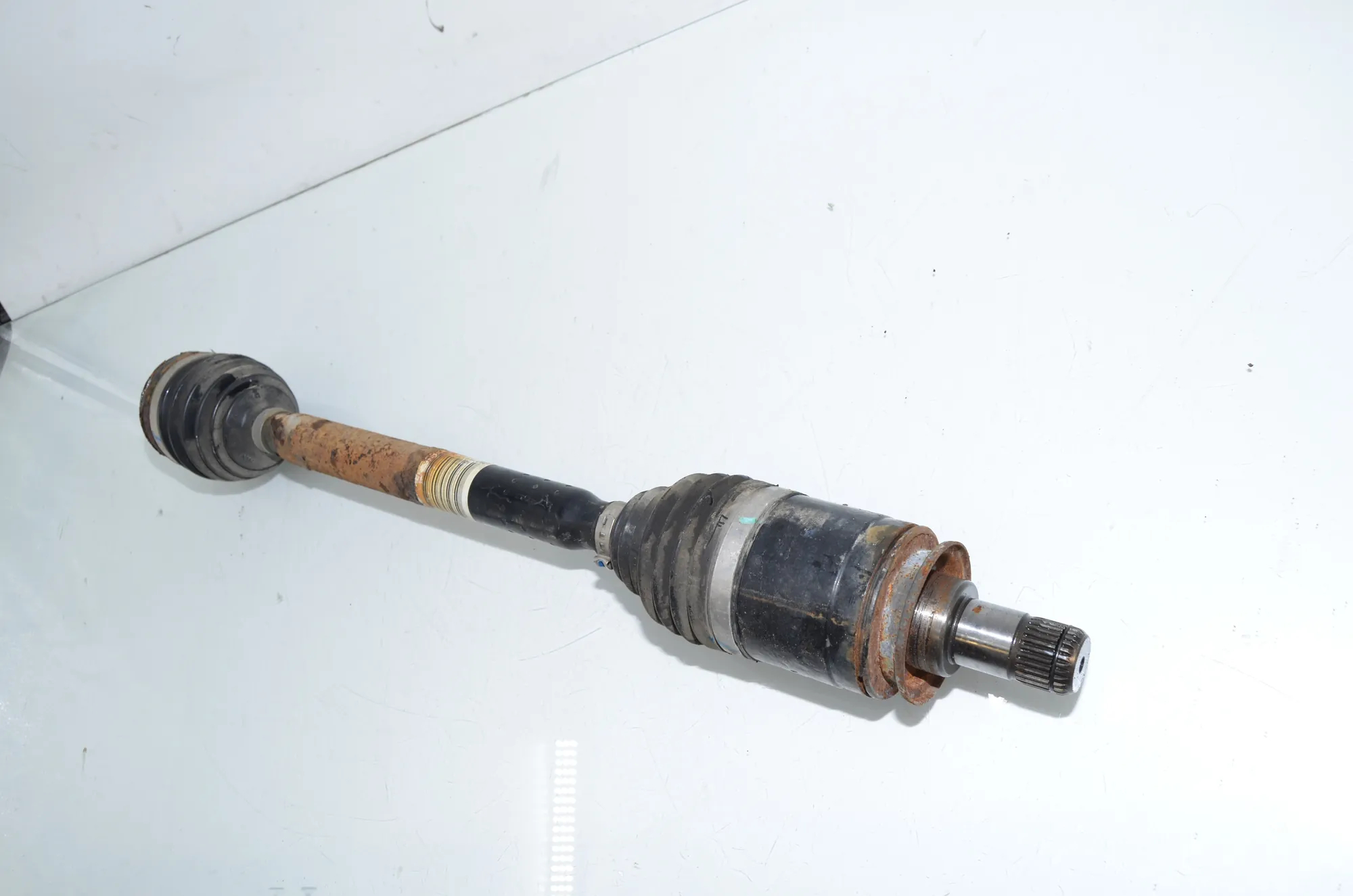 Rear Left Driveshaft – OEM 7641213 · BMW i3 (I01) Electric 2014 – 3