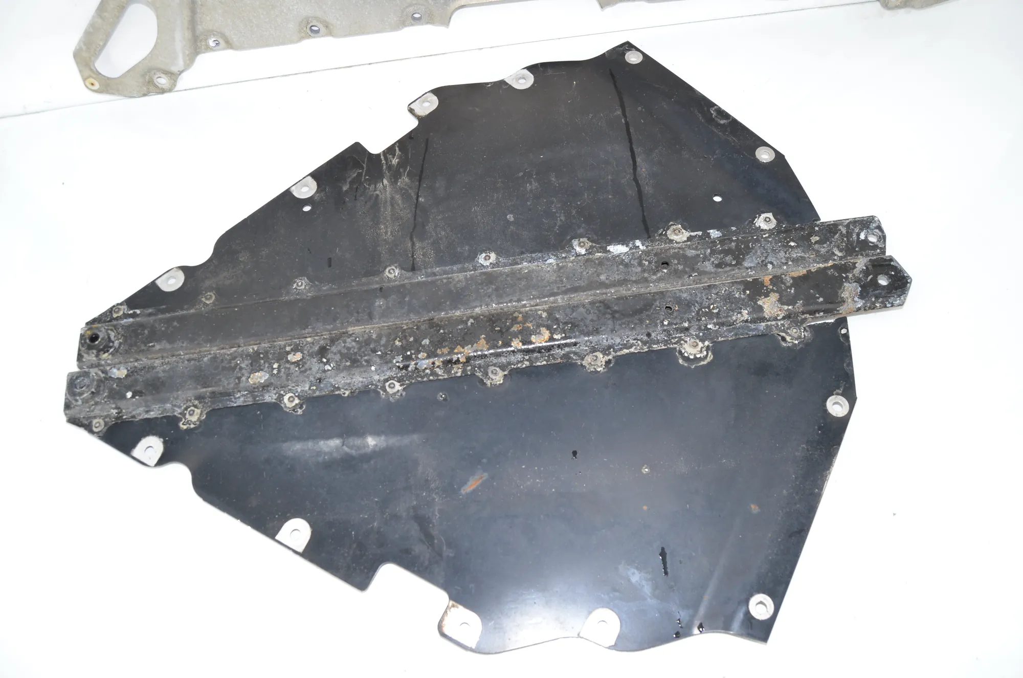 Other Body Parts – OEM 6858282 · BMW i3 (I01) Electric 2014 – 3