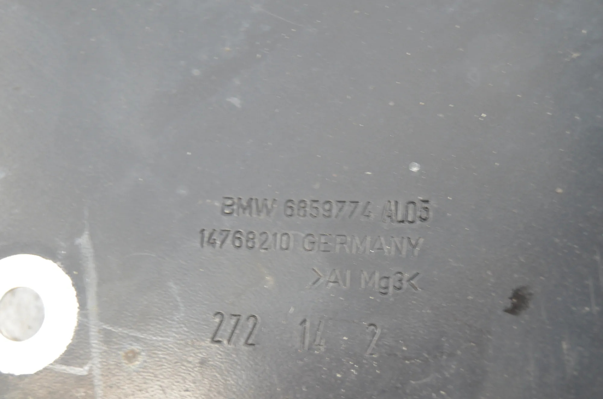 Other Body Parts – OEM 6858282 · BMW i3 (I01) Electric 2014 – 5