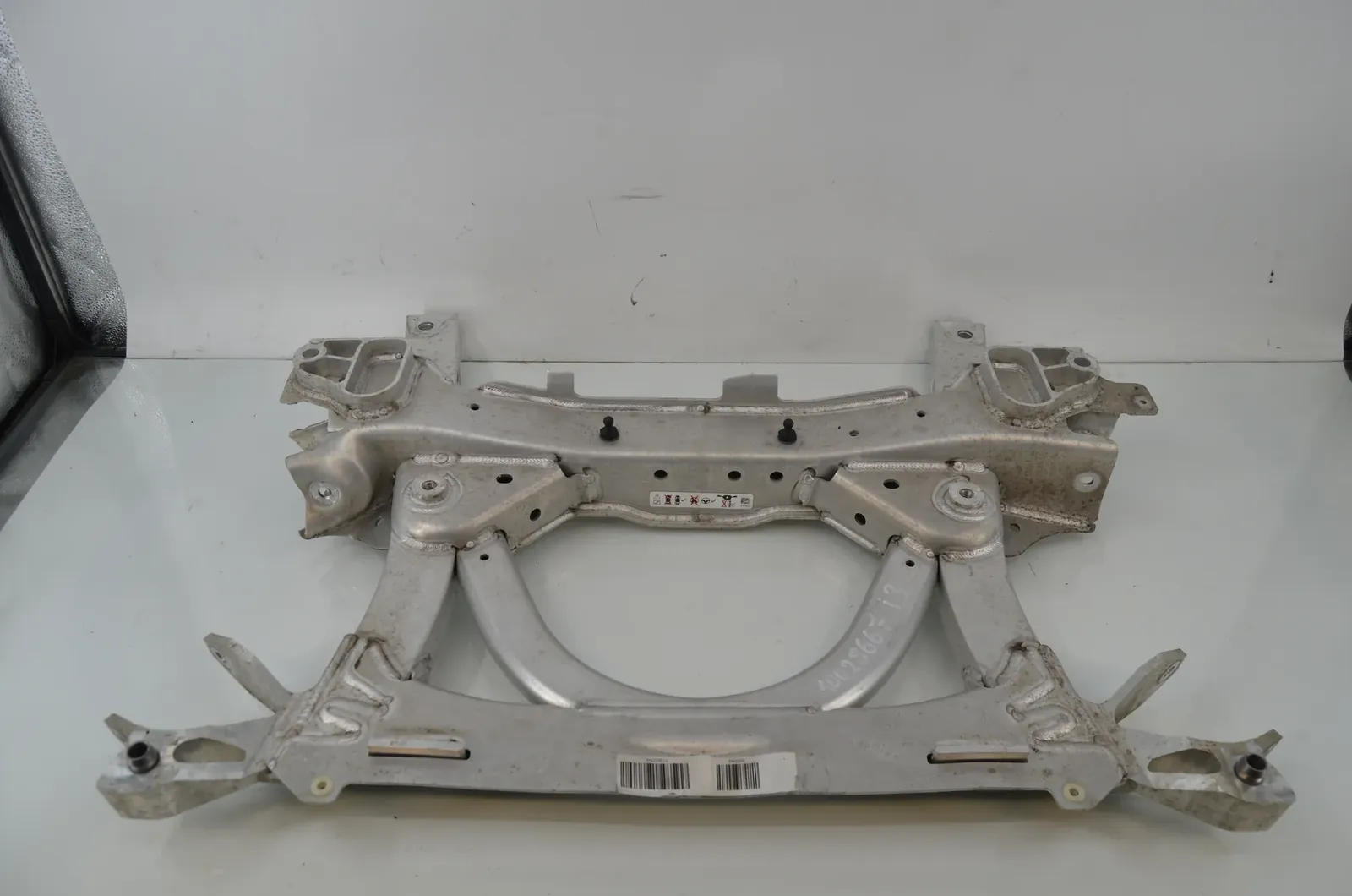 Front Subframe – OEM 6852502 · BMW i3 (I01) s Electric 2022 – 4