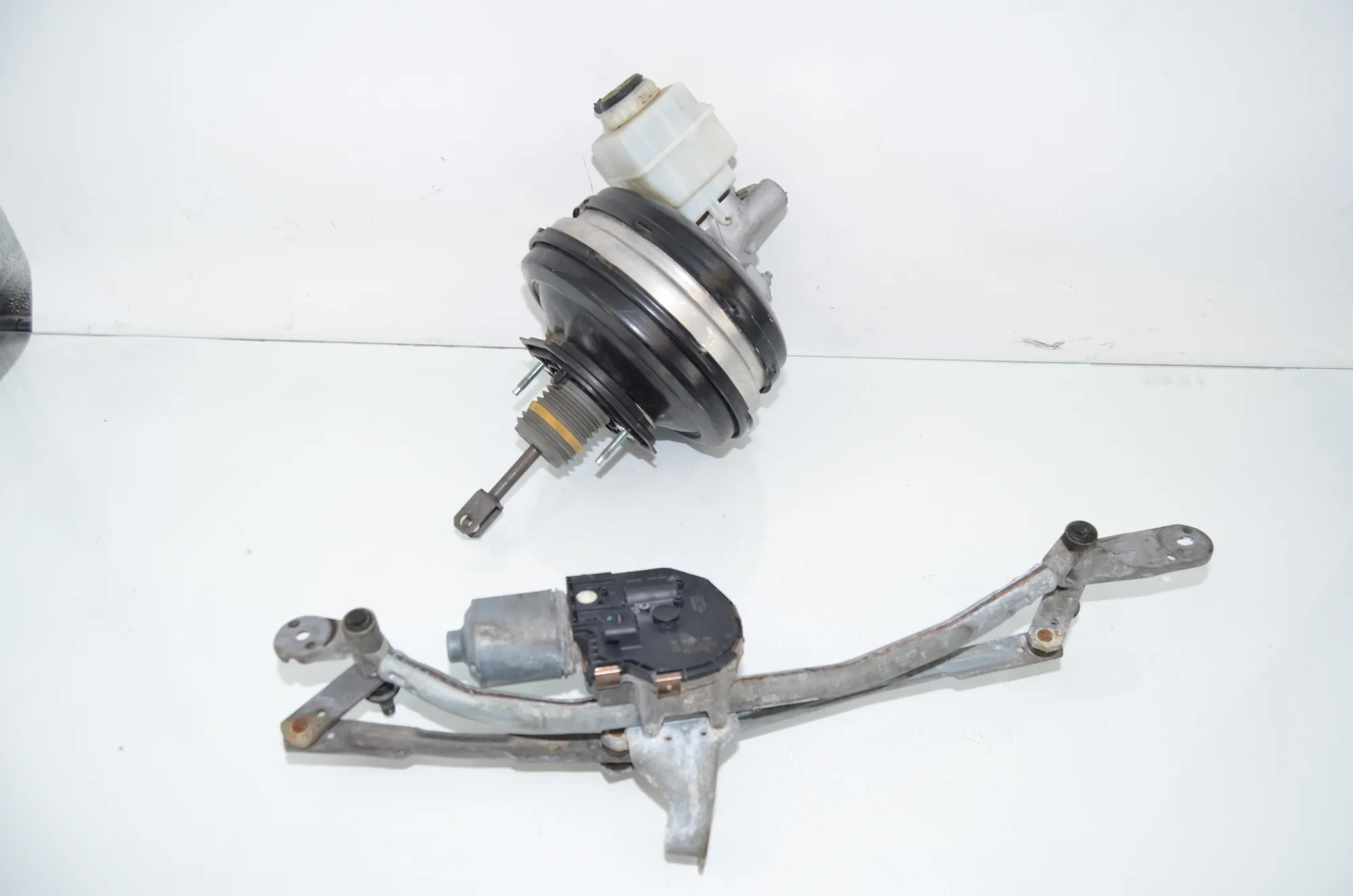 Brake Servo Booster – OEM 6796726 · BMW 5 Touring (F11) 530 d xDrive 2012