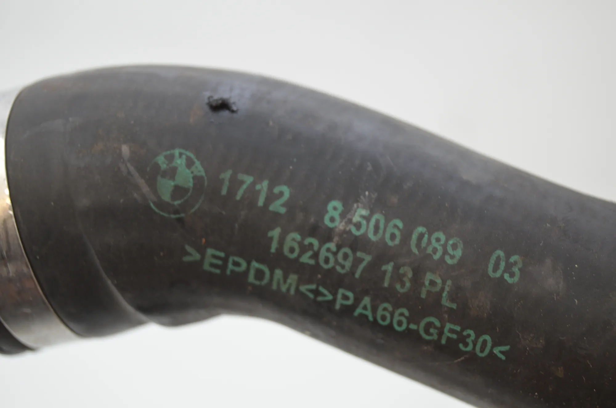Coolant Hose Pipe – OEM 9119169 · BMW 5 Touring (F11) M 550 d xDrive 2012 – 9