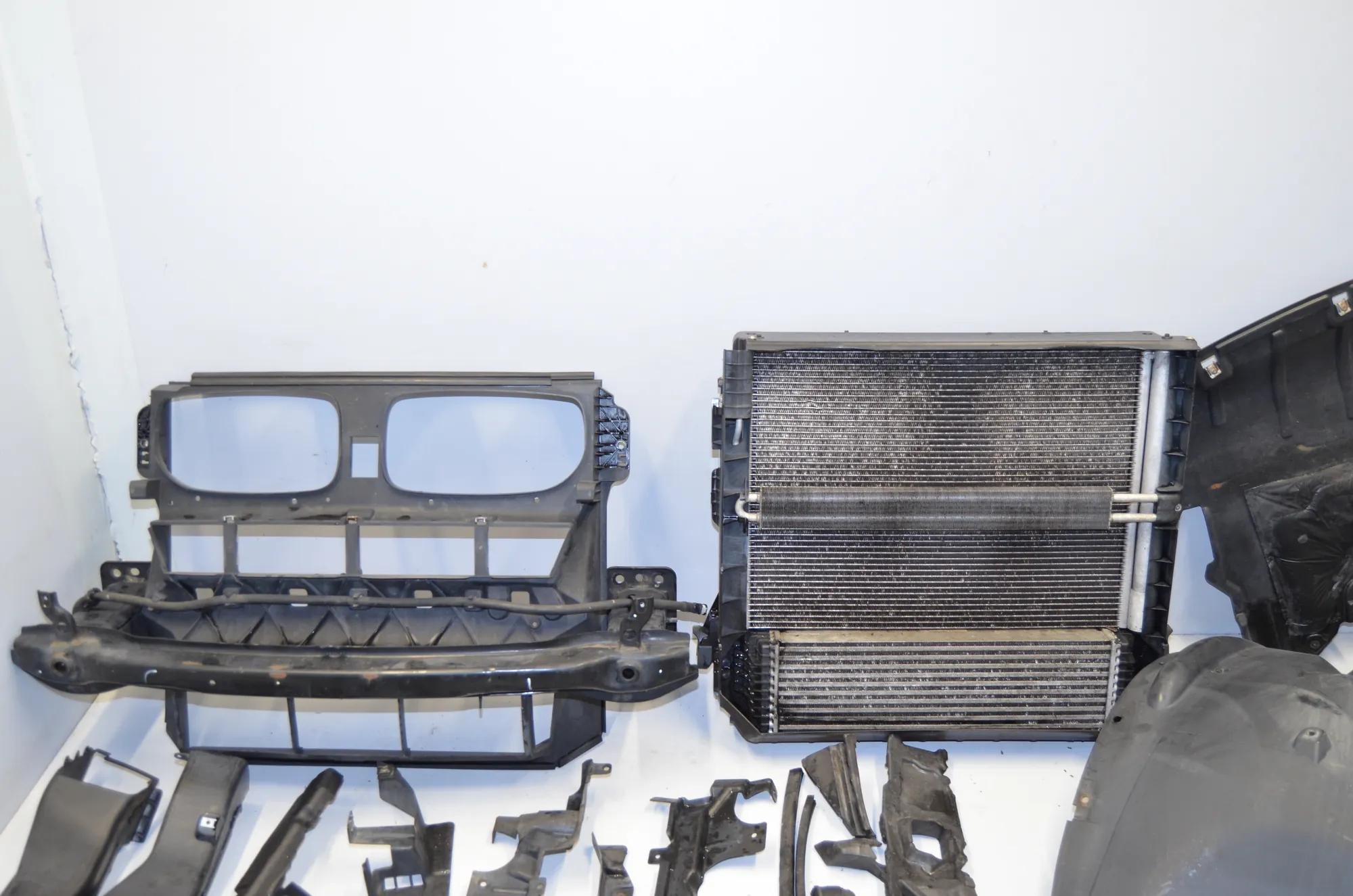 Front – OEM 7222995 · BMW X5 (E70) xDrive 40 d 2011 – 19