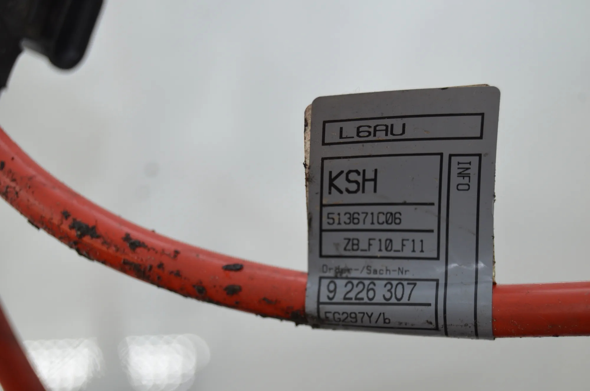 Positive Battery Cable – OEM 9226307 · BMW 5 Touring (F11) 530 d 2011 – 4