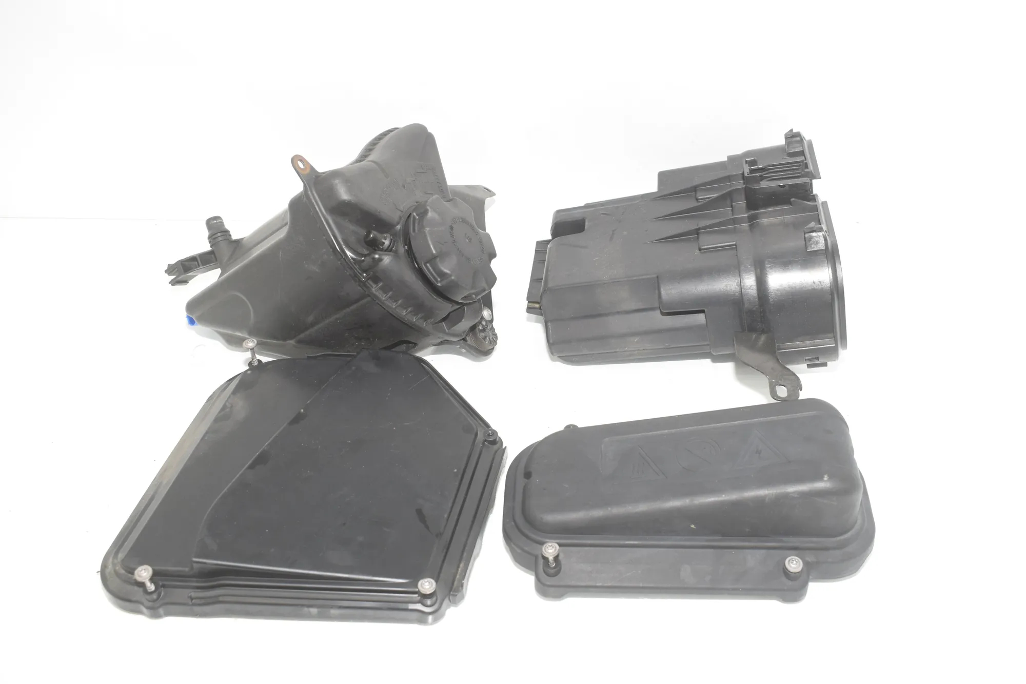 Expansion Tank – OEM 7601949 · BMW 5 Touring (F11) 530 d 2011