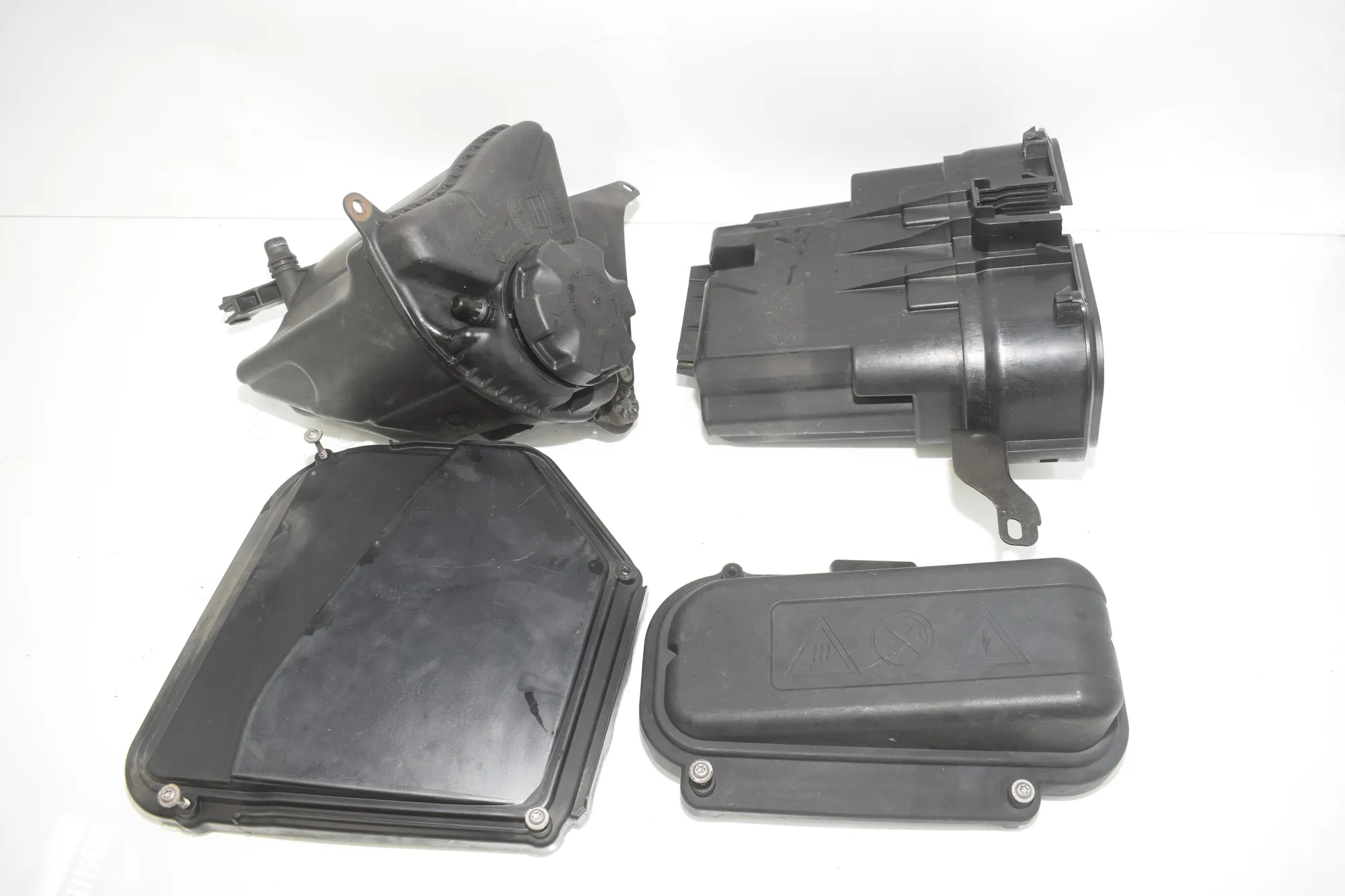 Expansion Tank – OEM 7601949 · BMW 5 Touring (F11) 530 d 2011 – 2