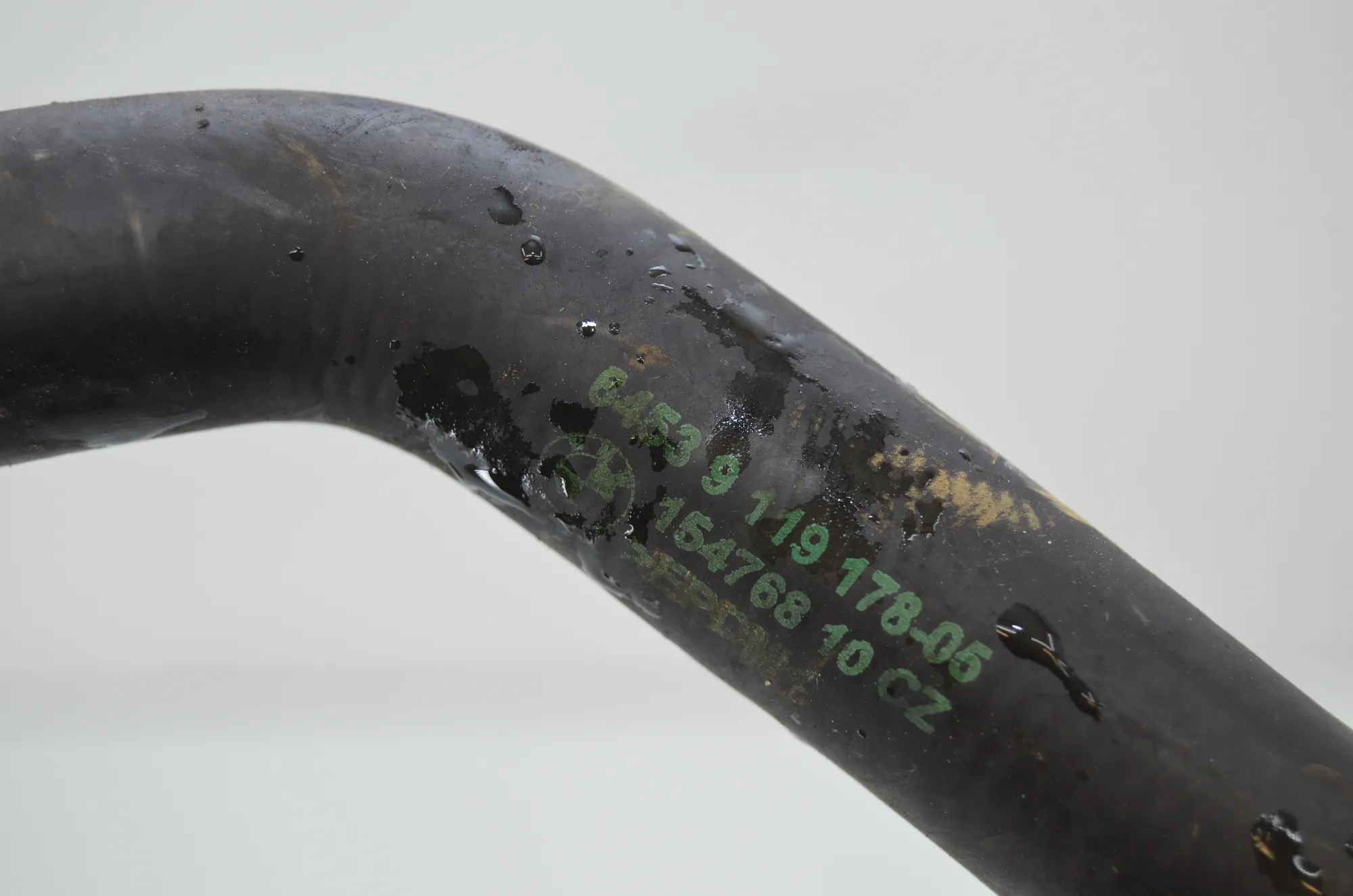 Coolant Hose Pipe – OEM 9119174 · BMW 5 Touring (F11) 530 d 2011 – 8