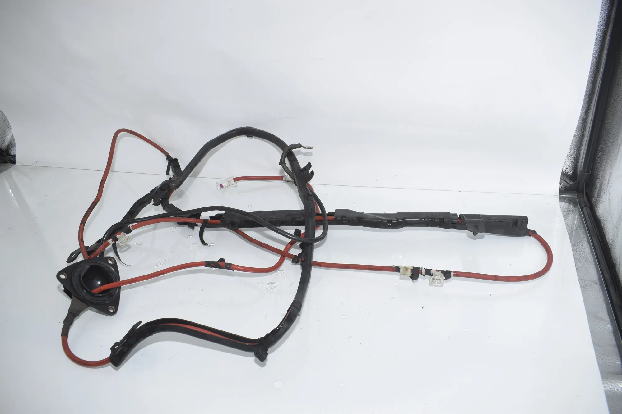 Positive Battery Cable – OEM 9248077 · BMW 5 Touring (F11) 530 d 2011 – 4
