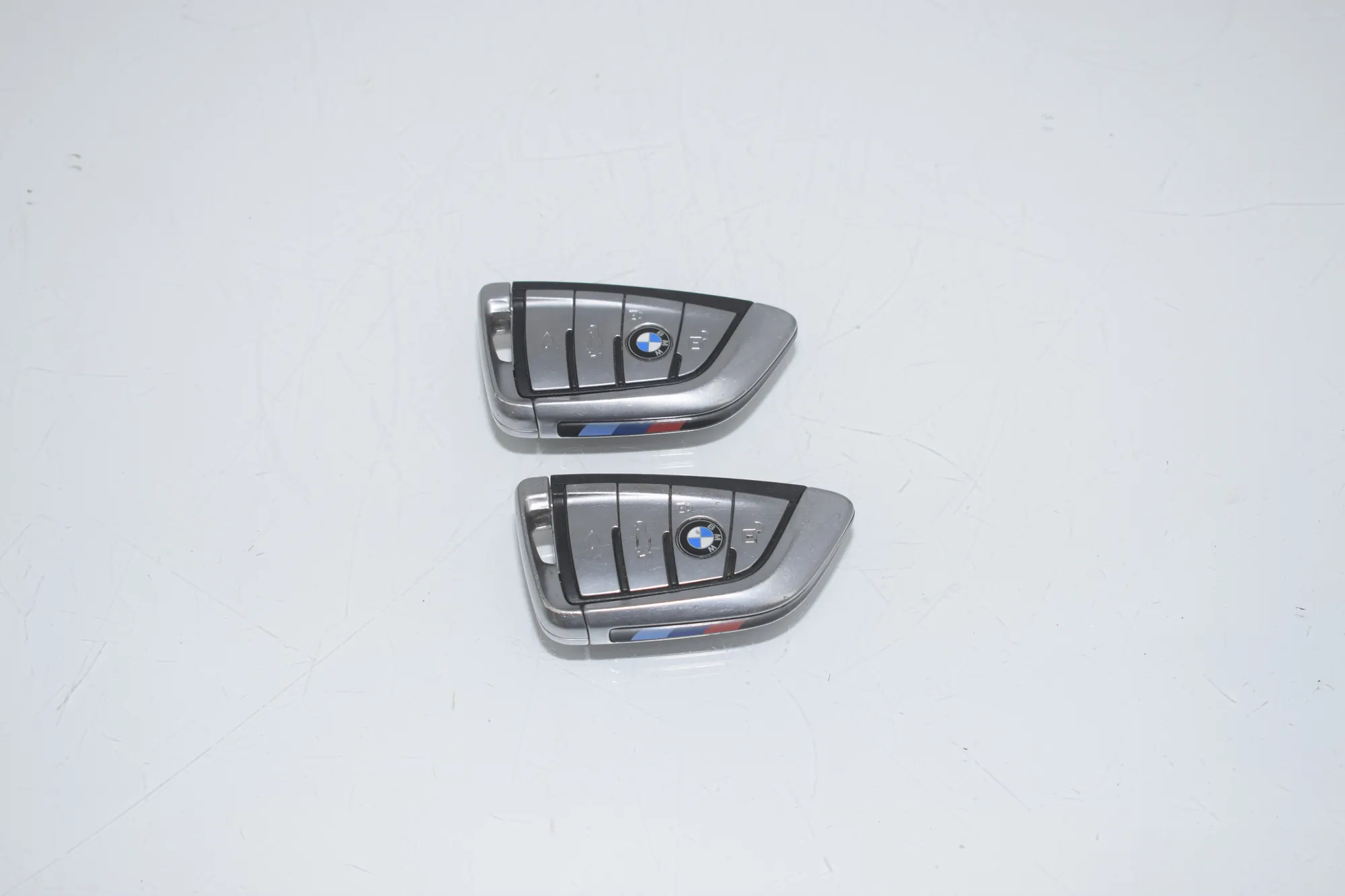 Ignition Key – OEM 2413252 · BMW 5 (G30) BMW 5 (G30) 520 i 2018 – 3