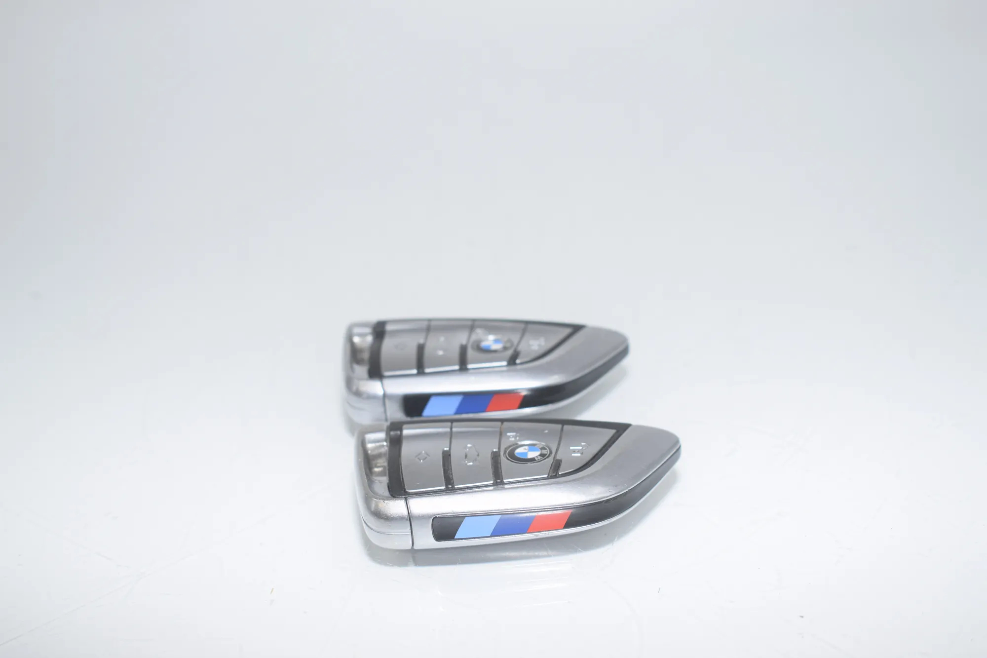 Ignition Key – OEM 2413252 · BMW 5 (G30) BMW 5 (G30) 520 i 2018 – 4