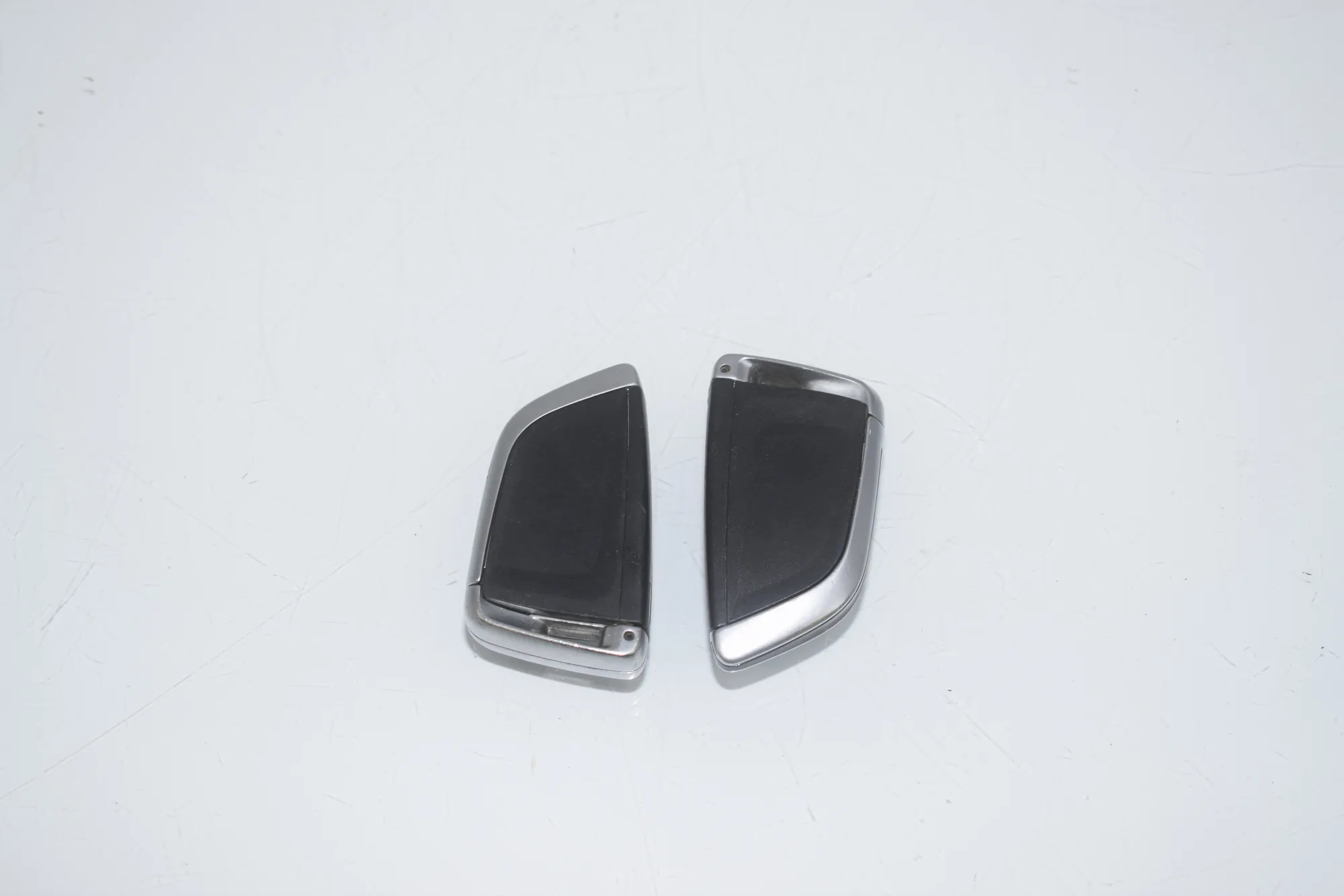 Ignition Key – OEM 2413252 · BMW 5 (G30) BMW 5 (G30) 520 i 2018 – 5
