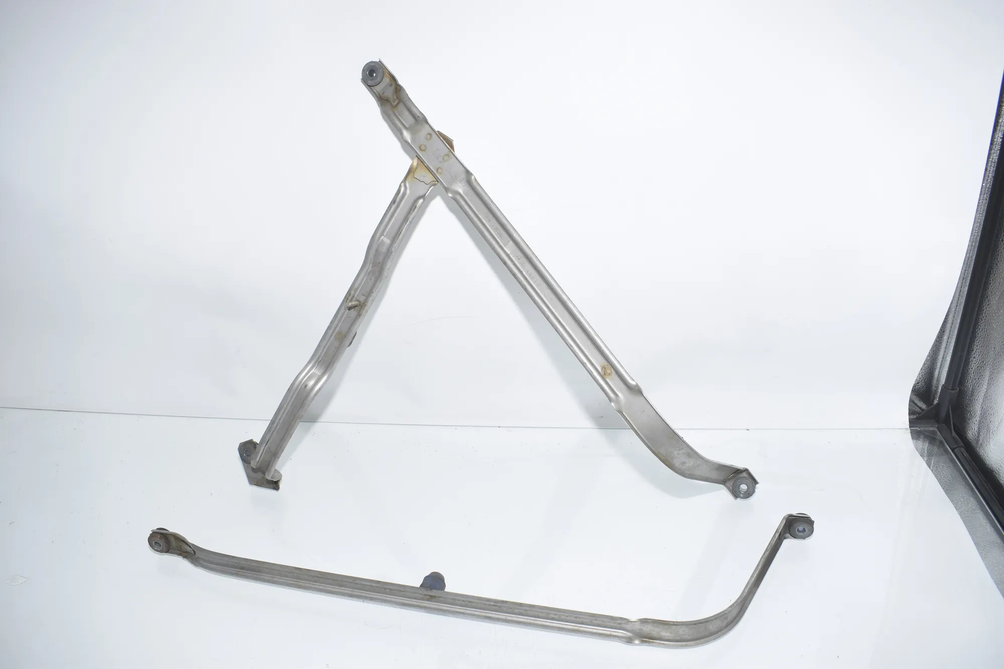 Fuel Tank Holder – OEM 7354283 · BMW 5 Touring (G31) (2017 - -) 520 d 2019