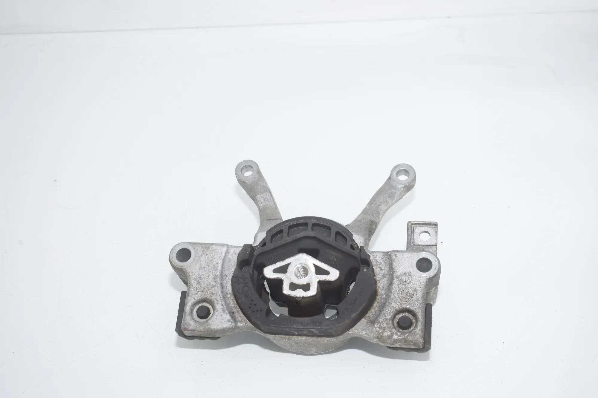 Gearbox Mount Bracket – OEM 6862577 · BMW 5 Touring (G31) (2017 - -) 520 d 2019 – 2