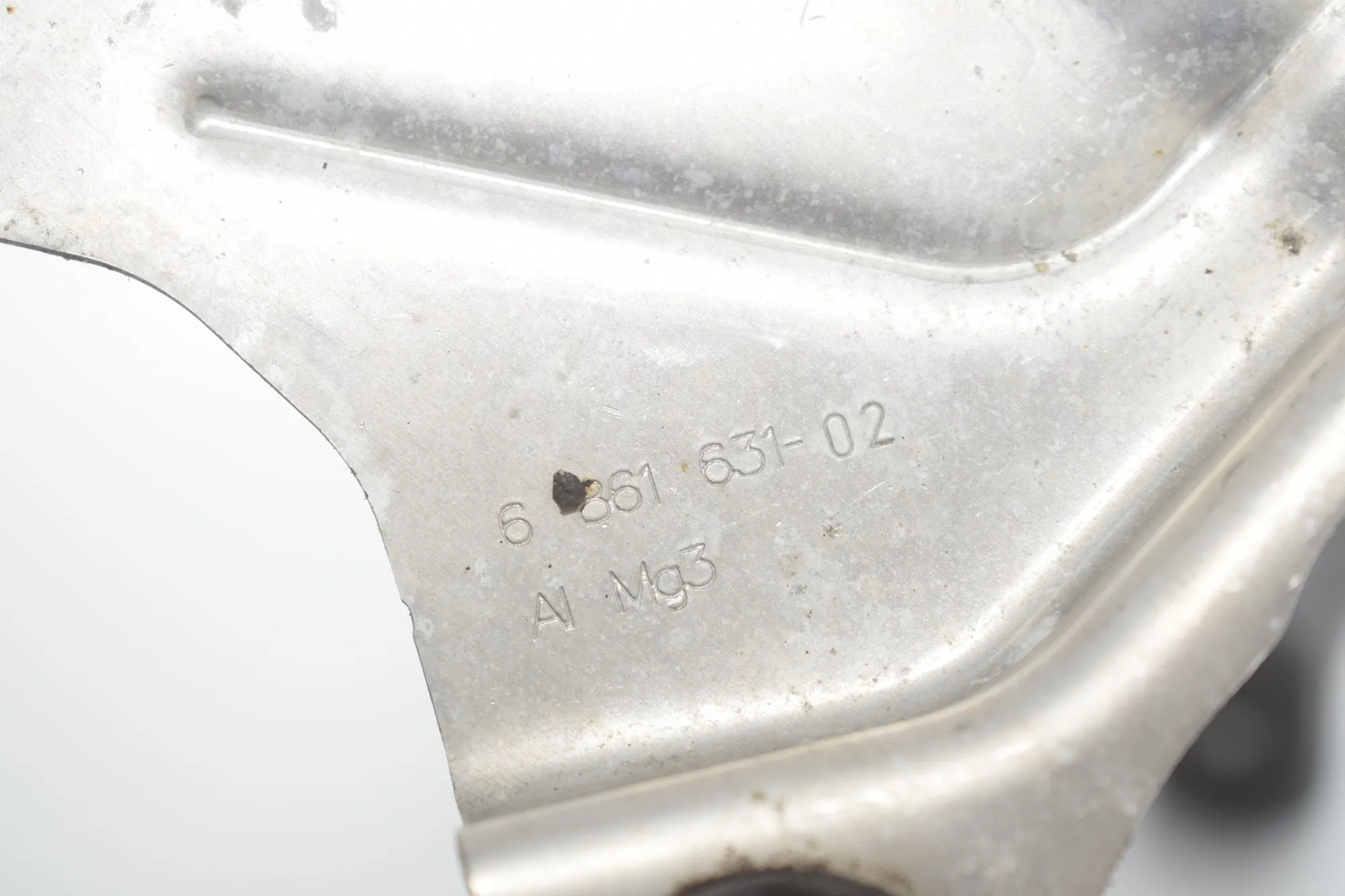 Bracket – OEM 8570829 · BMW 5 Touring (G31) (2017 - -) 520 d 2019 – 6