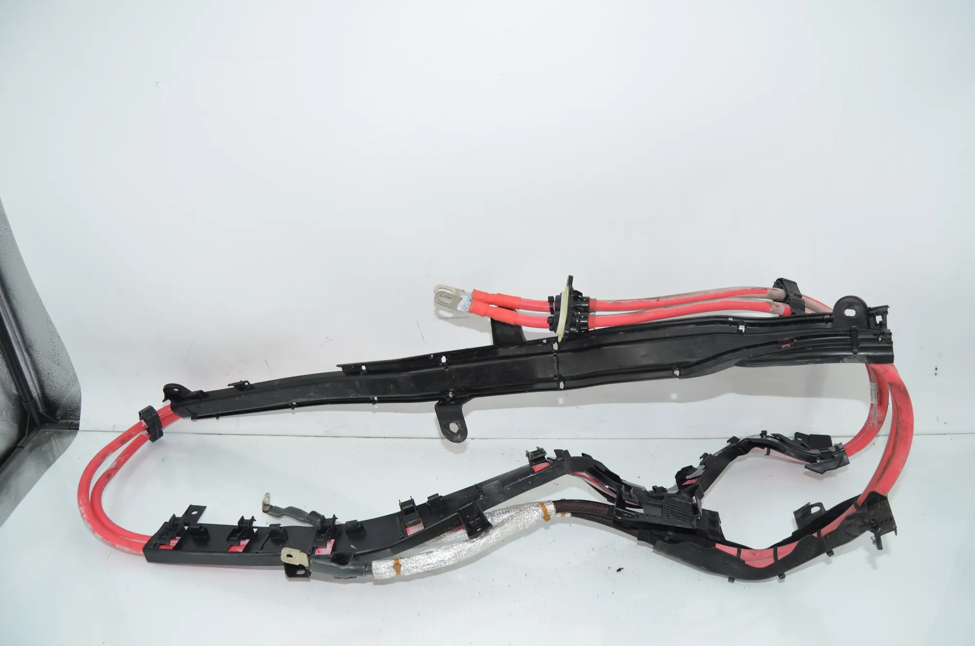 Positive Battery Cable – OEM 6807324 · BMW 5 Touring (G31) (2017 - -) 520 d 2019 – 2