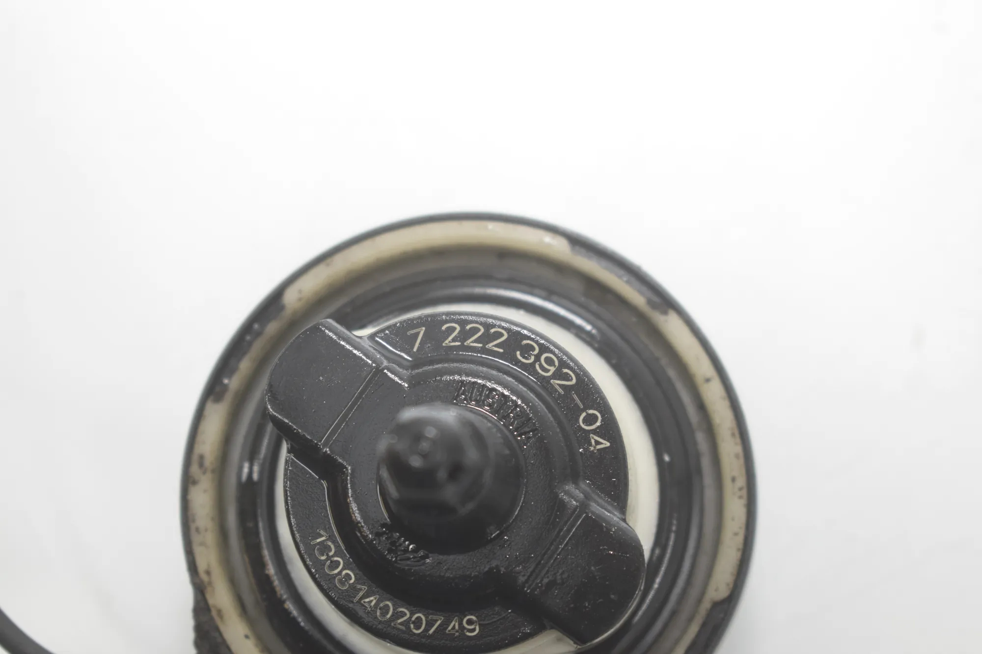 Fuel Tank Cap – OEM 7222392 · BMW 5 Gran Turismo (F07) 535 d xDrive 2014 – 4