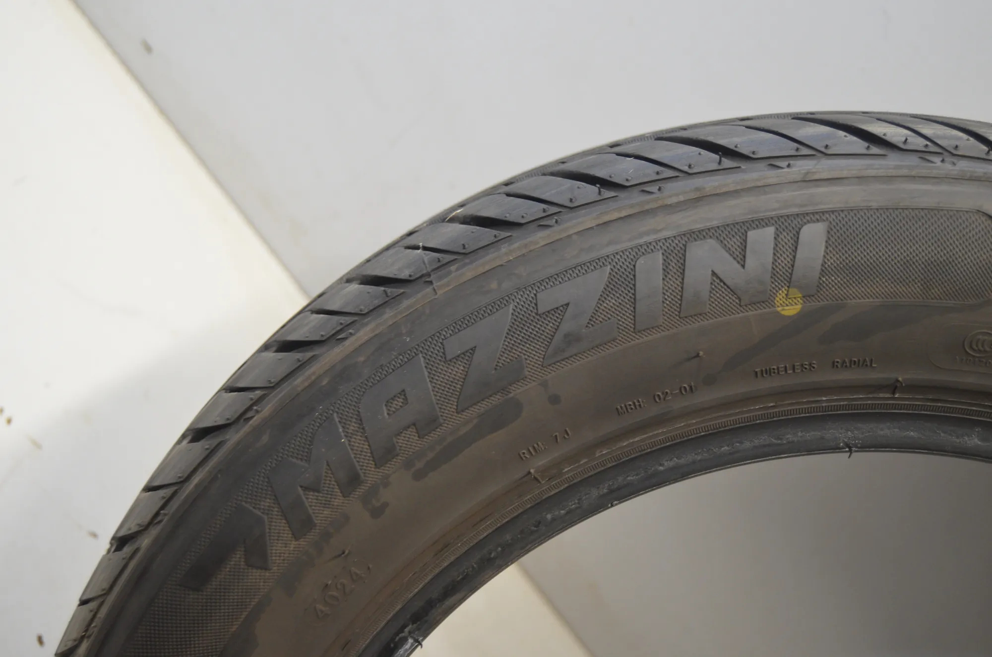 Tire · BMW 5 (F10) BMW 5 (F10) 518 d 2011 – 5