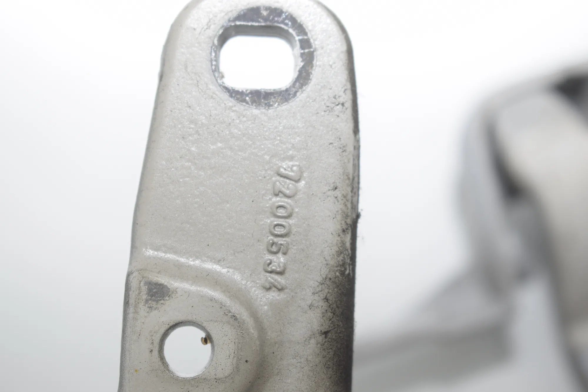 Left Side Bootlid Hinge – OEM 7200534 · BMW 5 Gran Turismo (F07) 535 d xDrive 2014 – 4