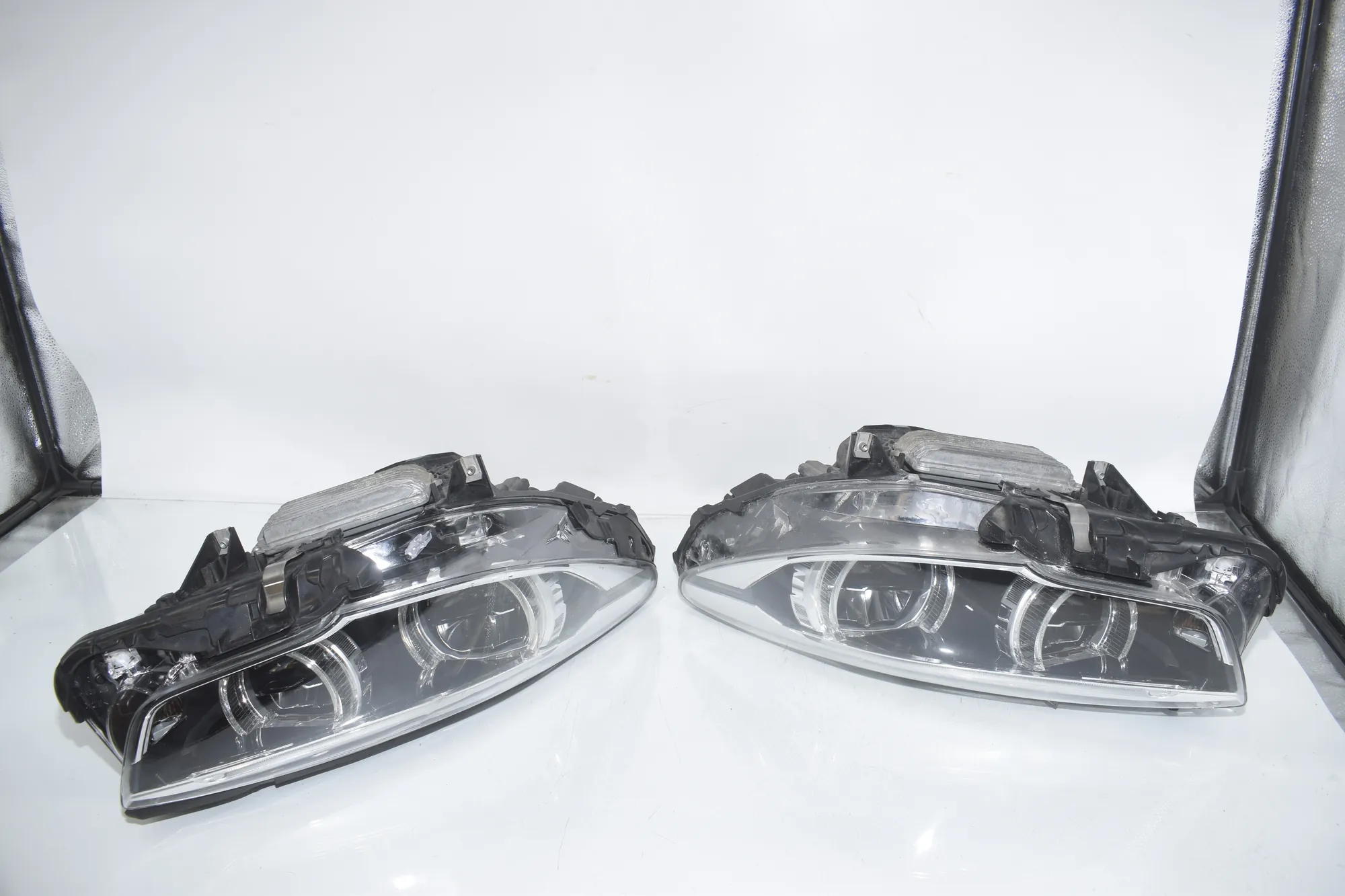 Front Headlight Set Kit – OEM 7410807 · BMW 5 Gran Turismo (F07) 535 d xDrive 2014 – 11