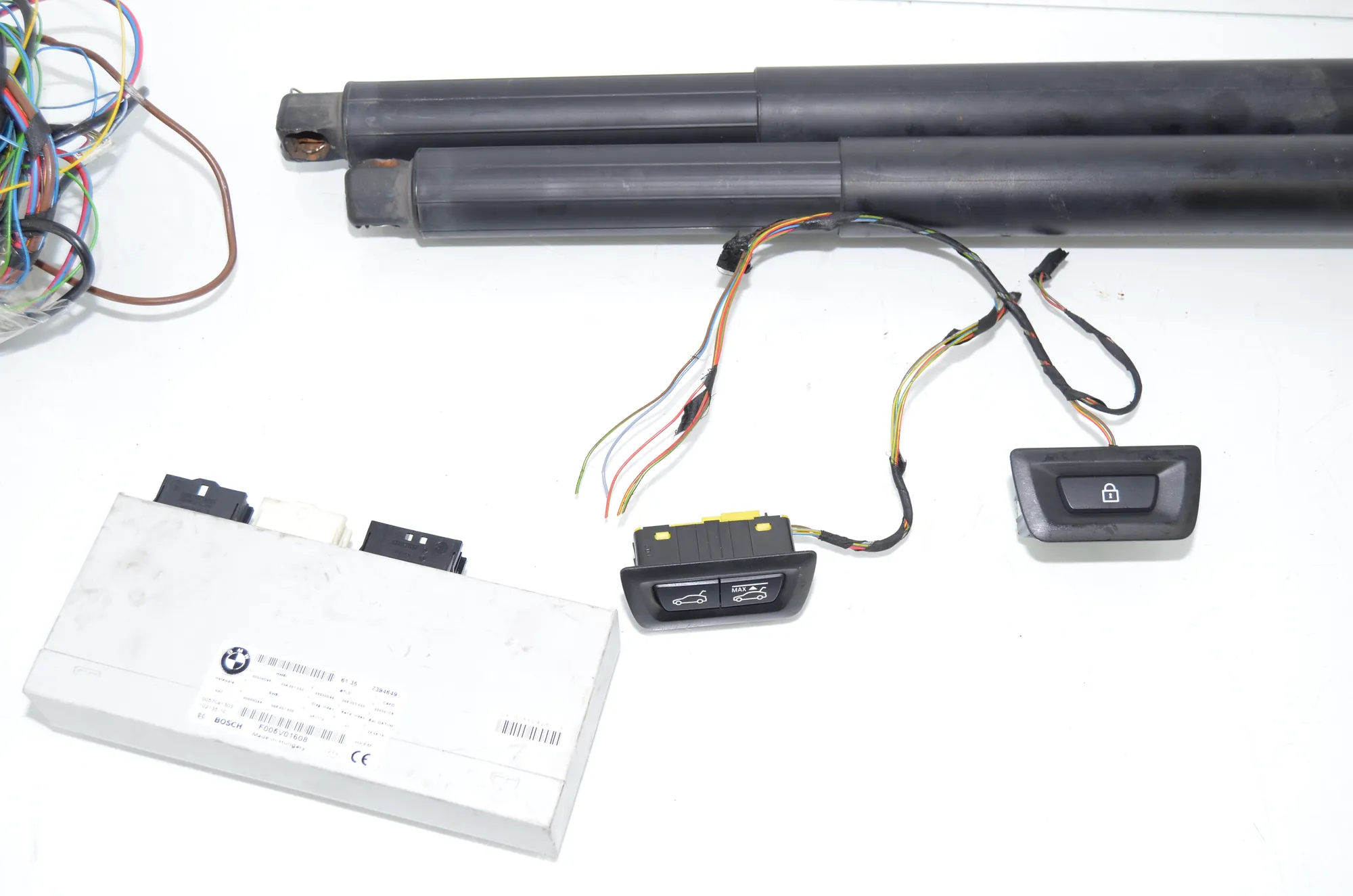 Electric Tailgate Opening Kit – OEM 7394649 · BMW 5 Gran Turismo (F07) 535 d xDrive 2014 – 3