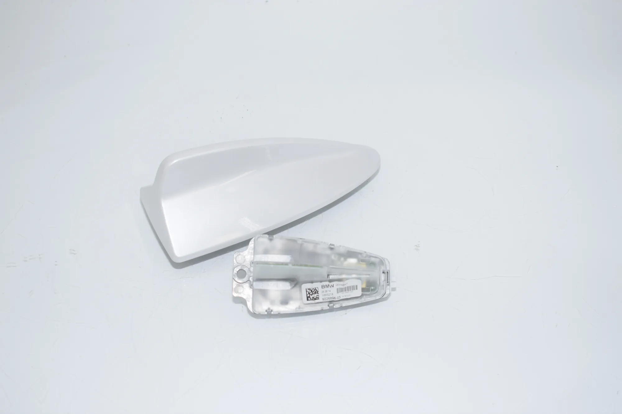 Antenna Trim – OEM 9290234 · BMW 5 Gran Turismo (F07) 535 d xDrive 2014