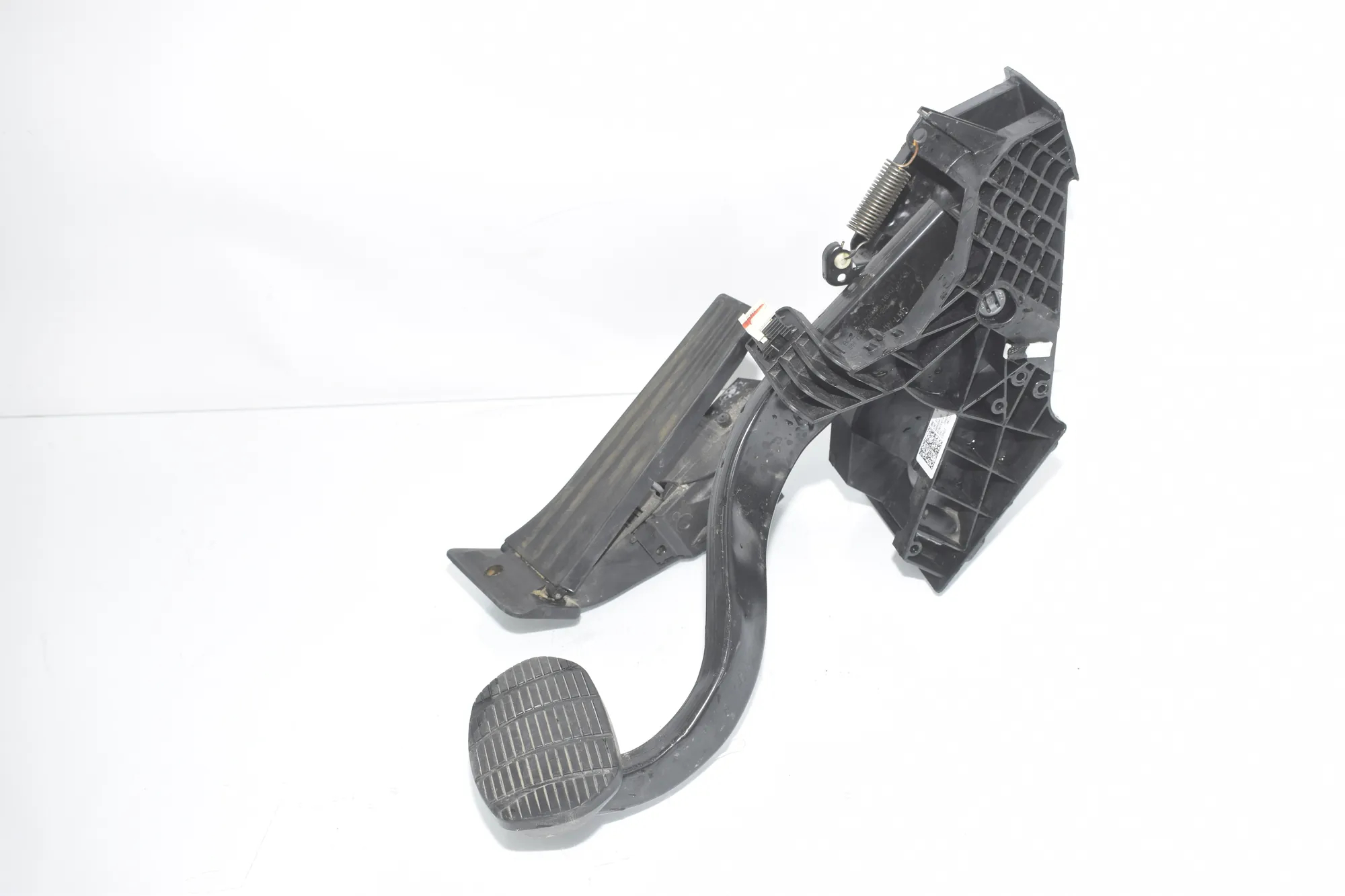 Brake Pedal – OEM 6856596 · BMW X1 (F48) xDrive 18 d 2017 – 4