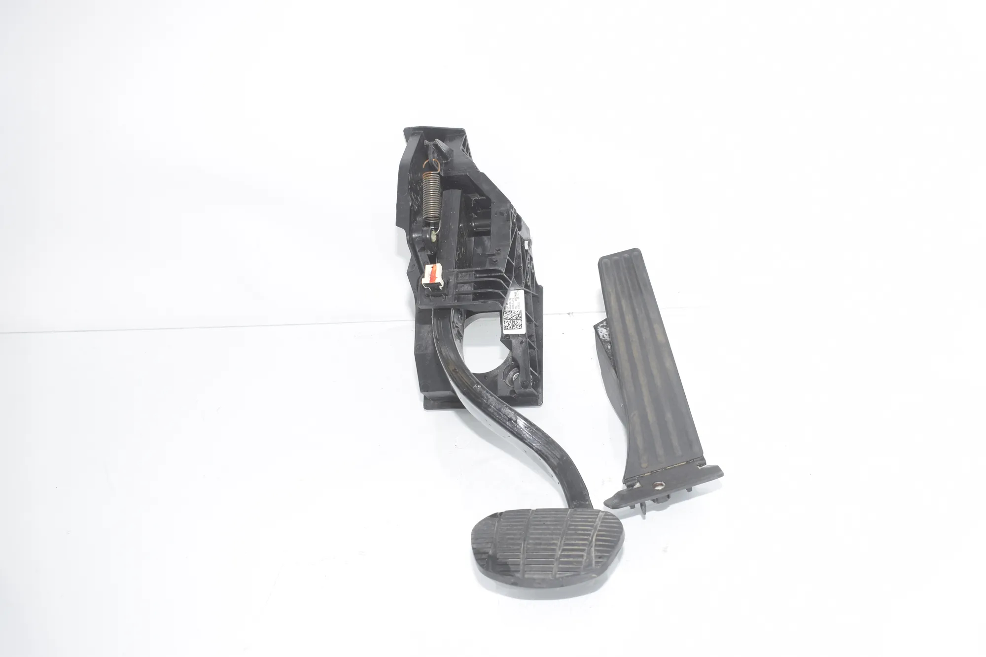 Brake Pedal – OEM 6856596 · BMW X1 (F48) xDrive 18 d 2017