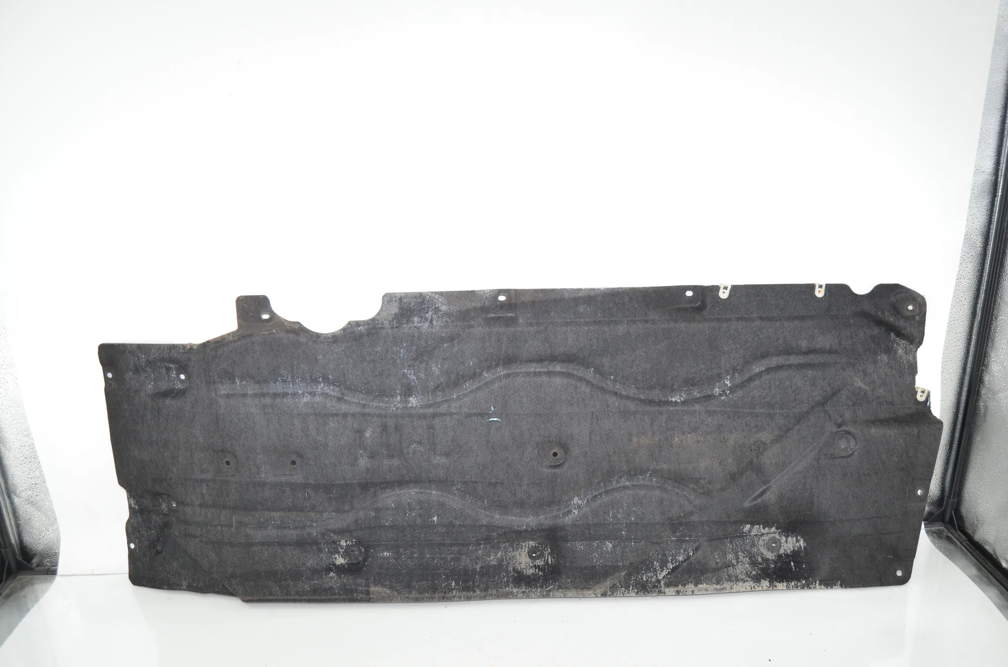 Left Side Underbody Cover – OEM 7290803 · BMW X1 (F48) xDrive 18 d 2017
