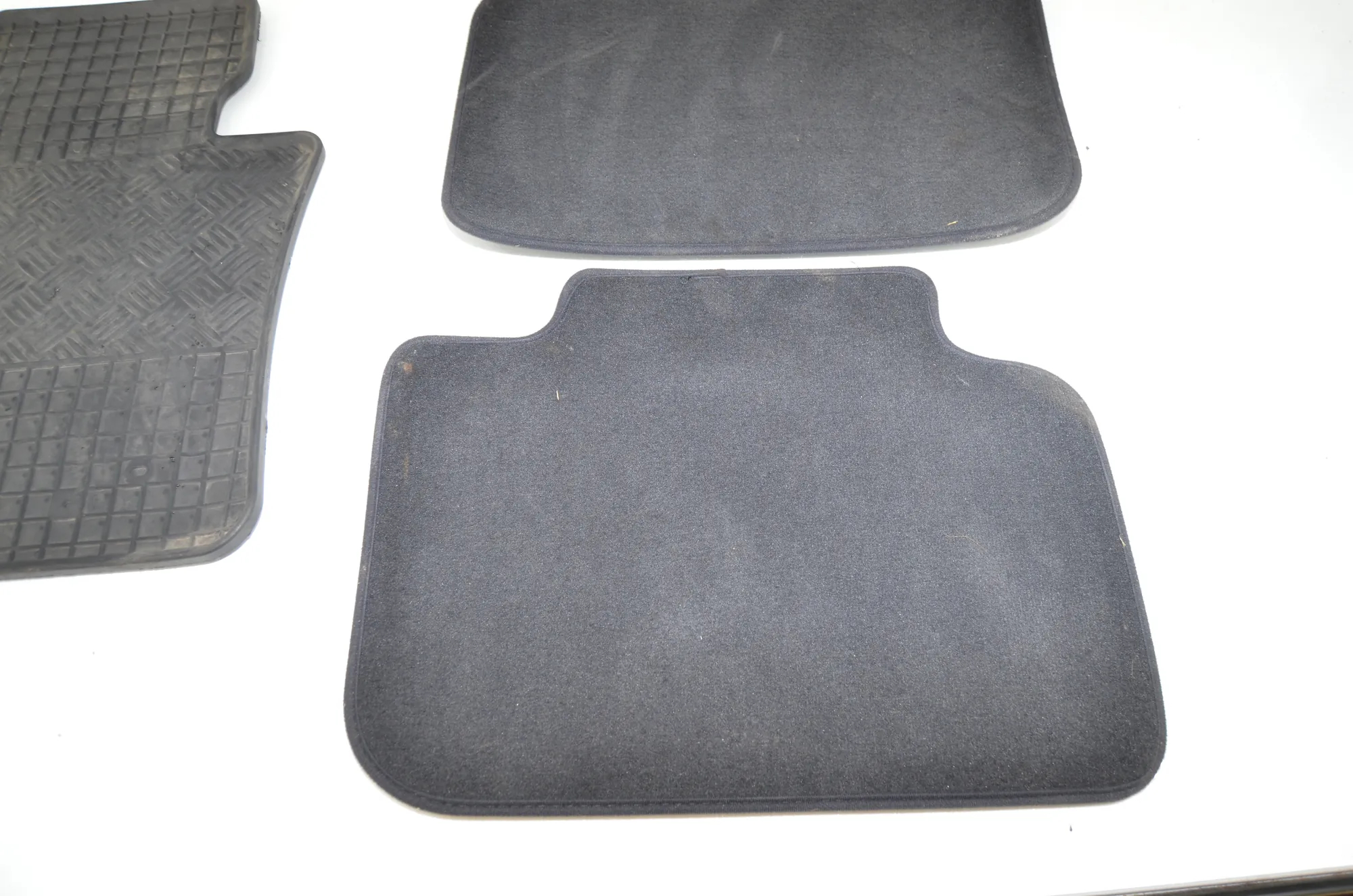 Floor Mat Set – OEM 7410382 · BMW X1 (F48) xDrive 18 d 2017 – 4