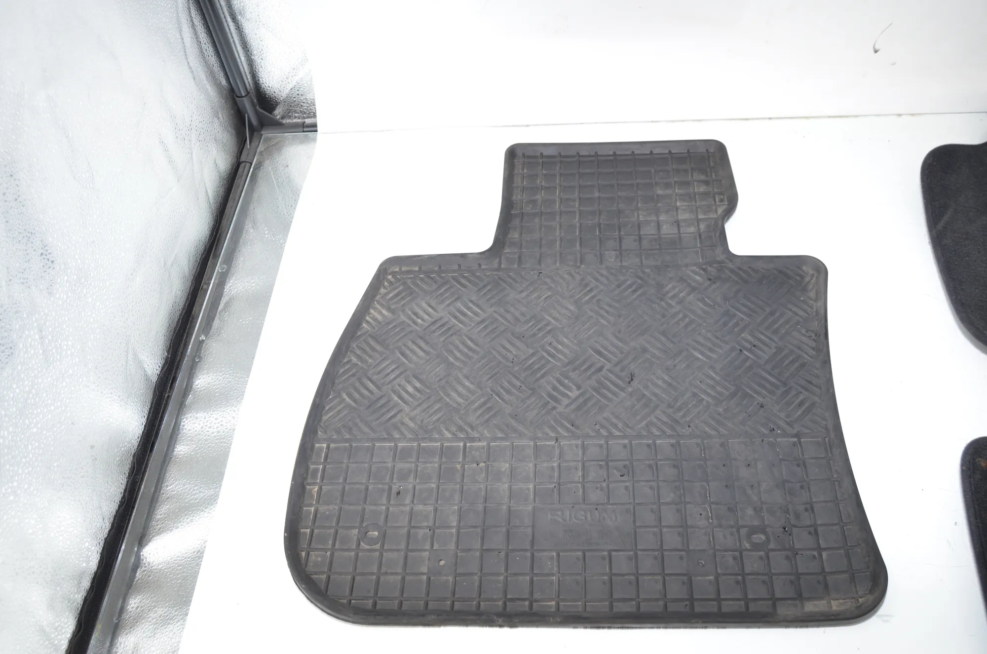 Floor Mat Set – OEM 7410382 · BMW X1 (F48) xDrive 18 d 2017 – 2
